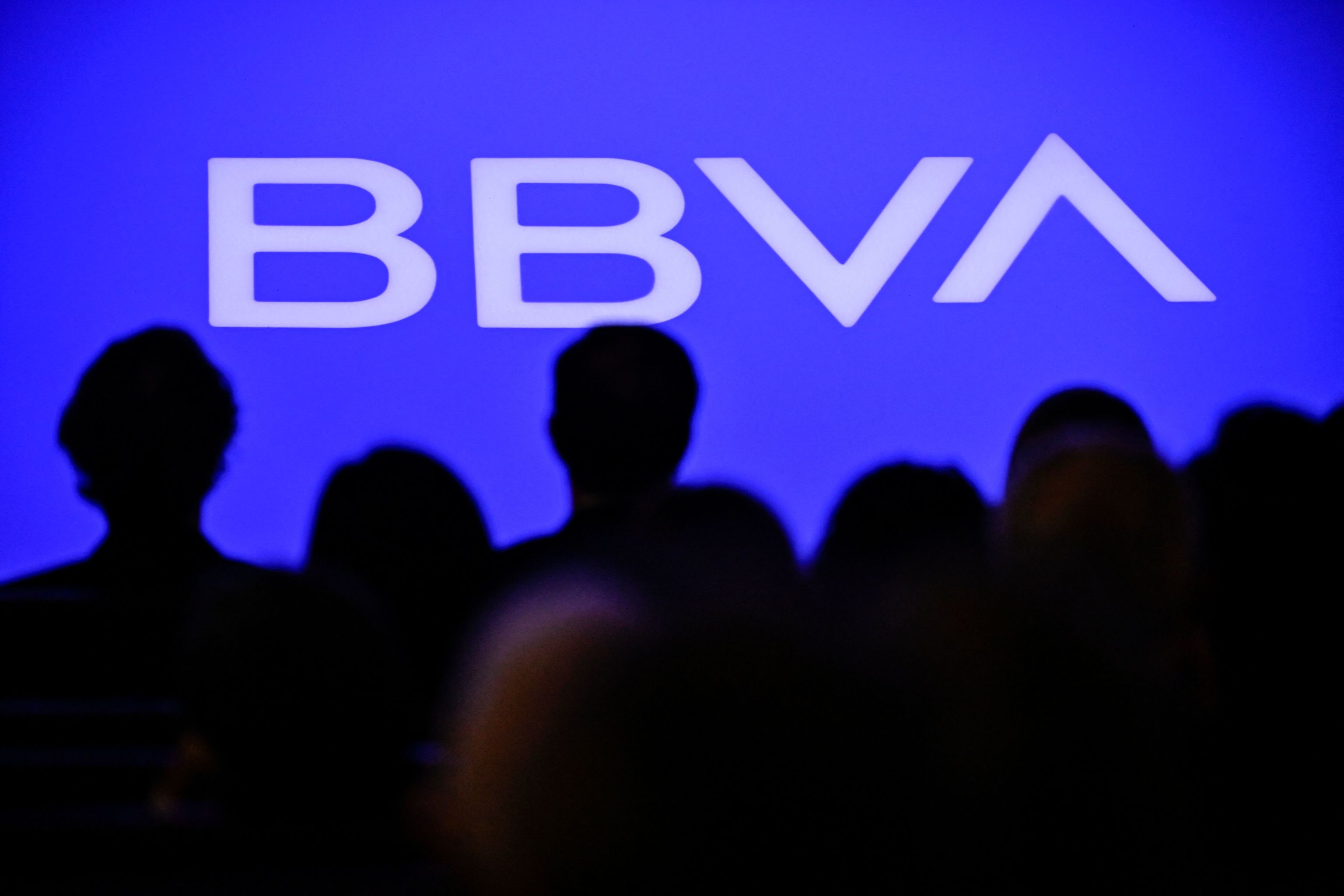 La victoria en la OPA de BBVA a Sabadell pasa por el dividendo: Torres ...
