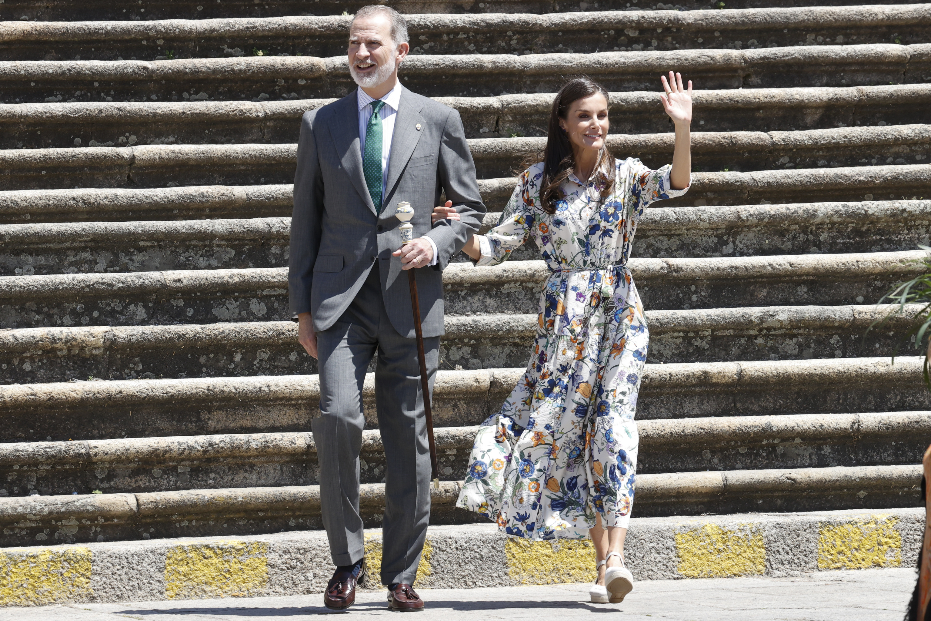 el-vestido-de-yolanda-guill-n-y-otras-muchas-veces-que-la-reina