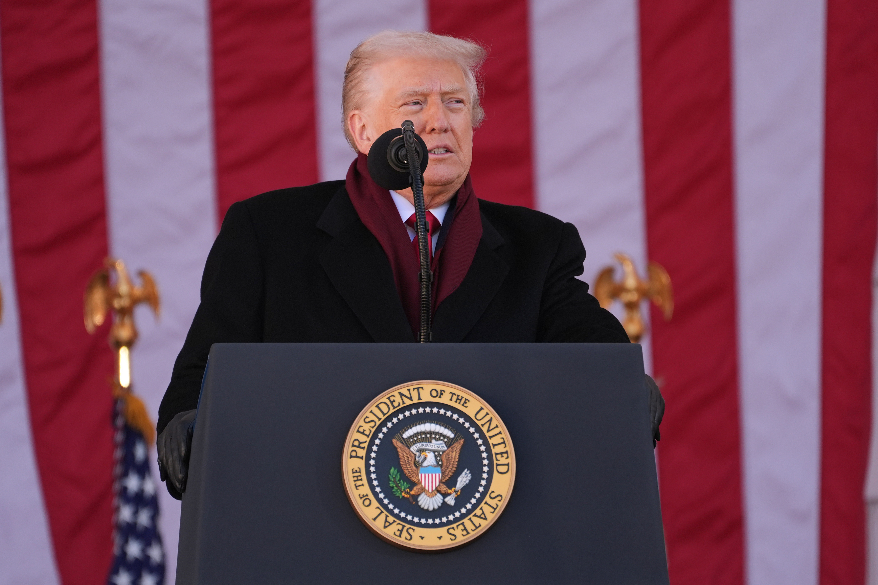 El Gobierno de Trump amenaza con "medidas" contra los controladores ...