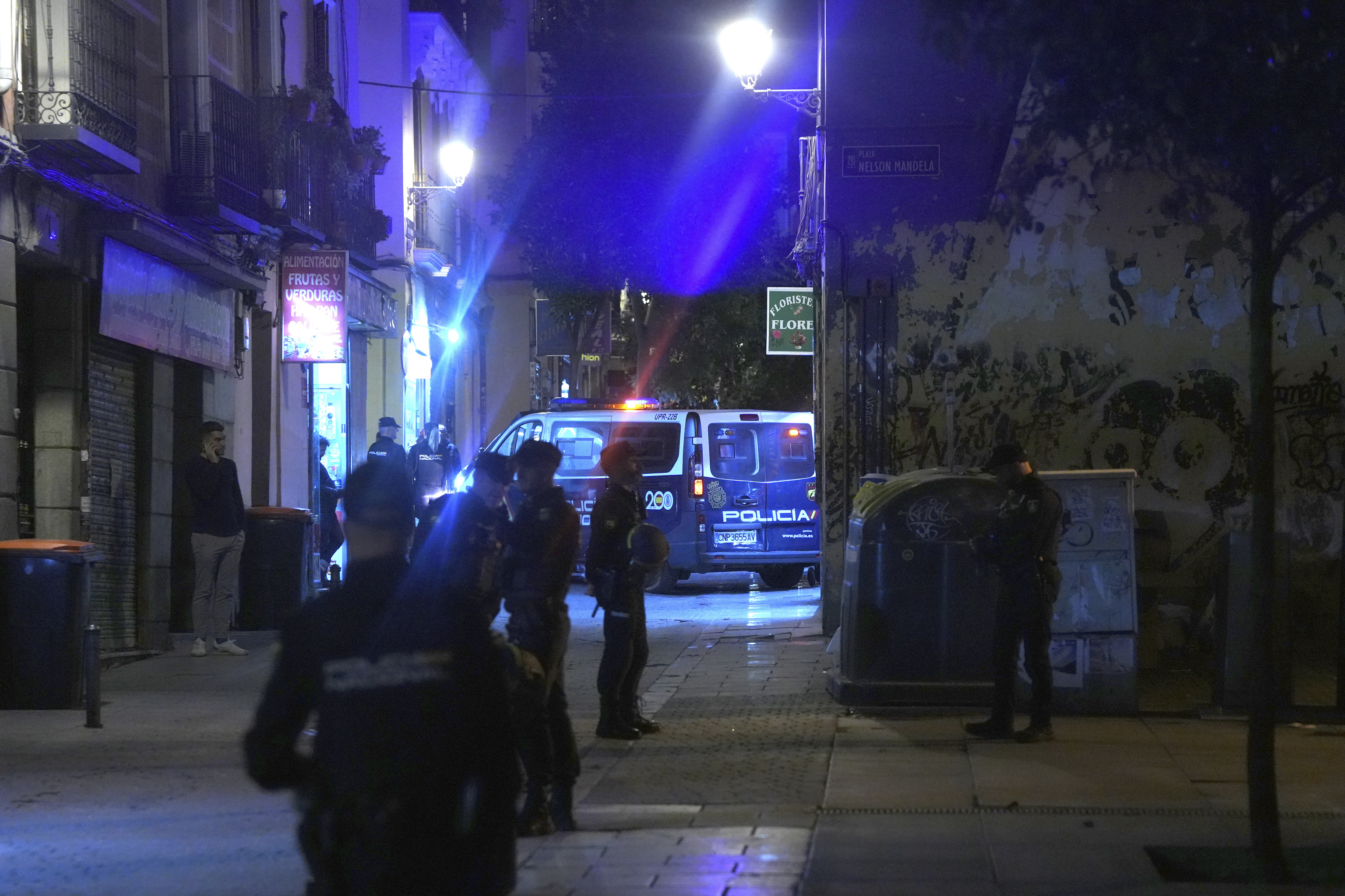 Agentes de la UPR en una intervenci�n.