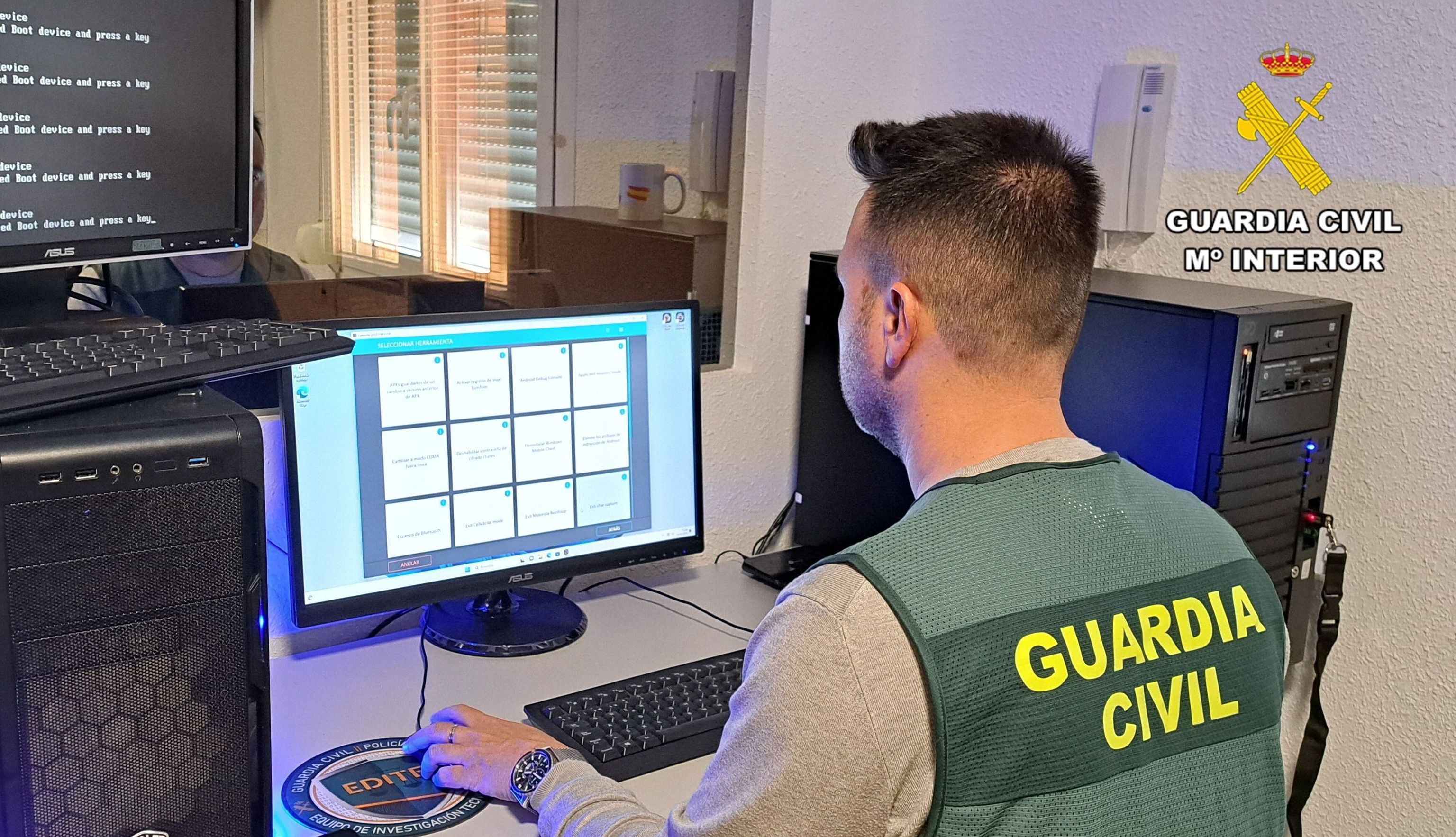 La Guardia Civil alerta de una nueva oleada de correos que simulan ...