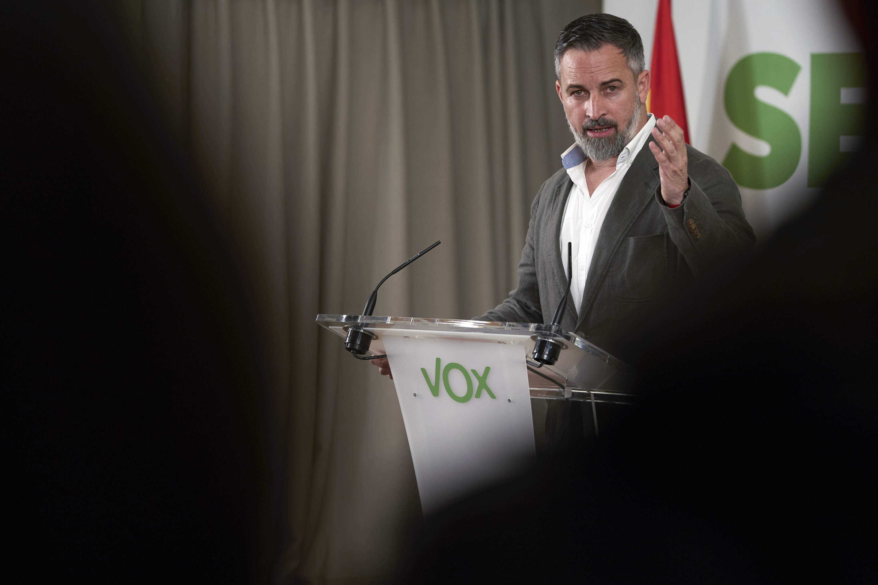 Abascal acusa al PP de "patrocinar guerras sucias contra Vox" y el ...