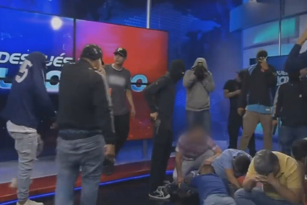 Asalto armado en directo al canal TC Televisión en enero de 2024.