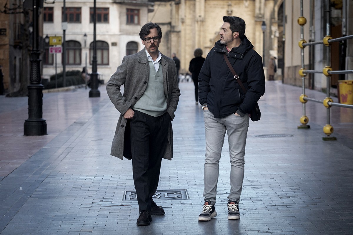 Víctor, trasplantado de corazón (a la derecha) y Álvaro, viudo de donante de órganos, en Oviedo.