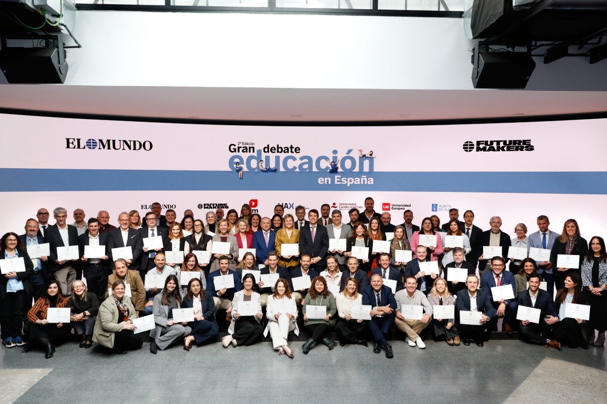 La segunda edici�n del 'Gran Debate sobre la Educaci�n en Espa�a' concluy� con la entrega de un reconocimiento a los responsables de los 100 mejores colegios del pa�s seg�n el prestigioso r�nking de EL MUNDO.