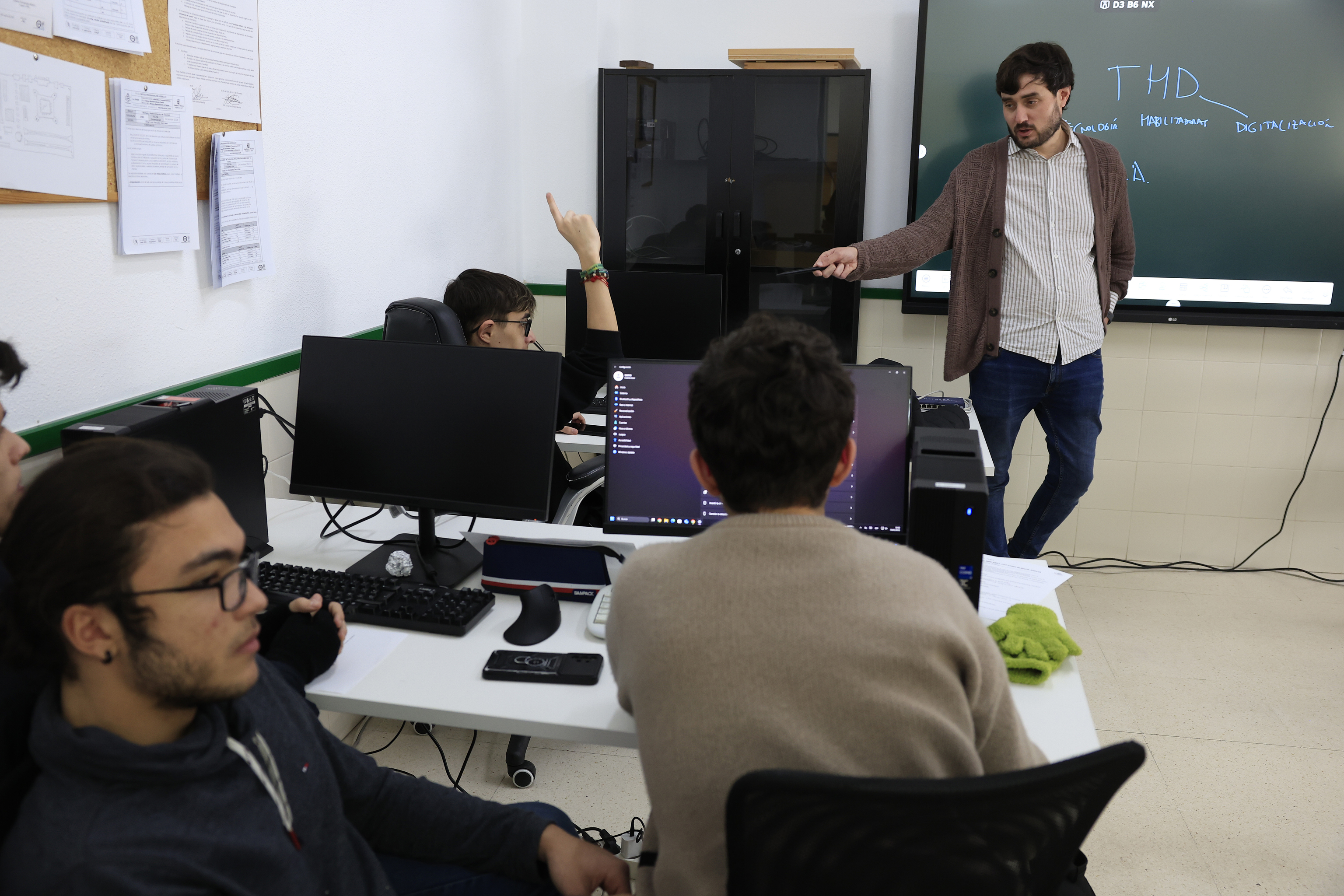 Más de la mitad de los profesores ha sufrido o ha sido testigo de ...
