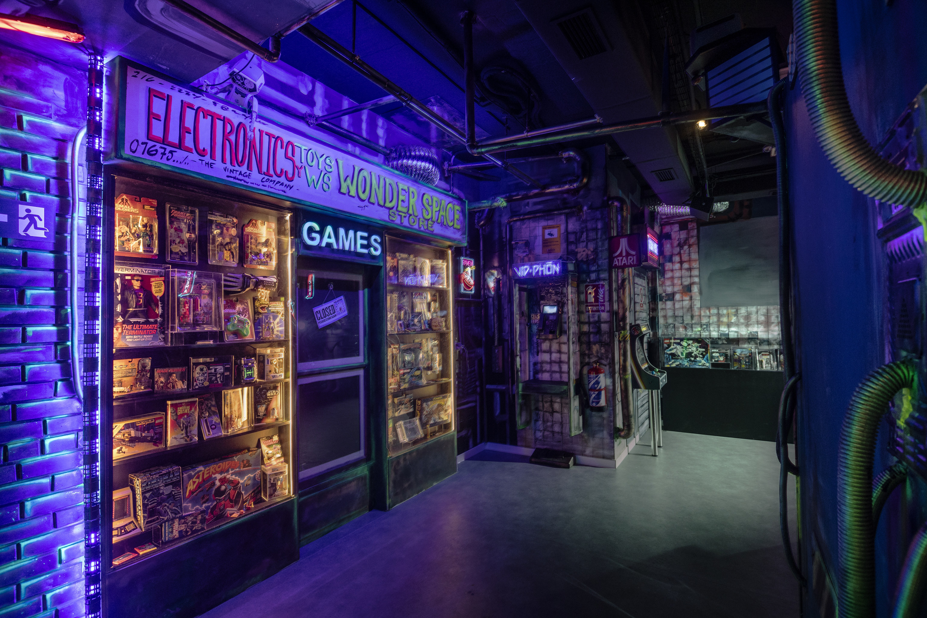 La sala que recrea una ciudad ciberpunk.