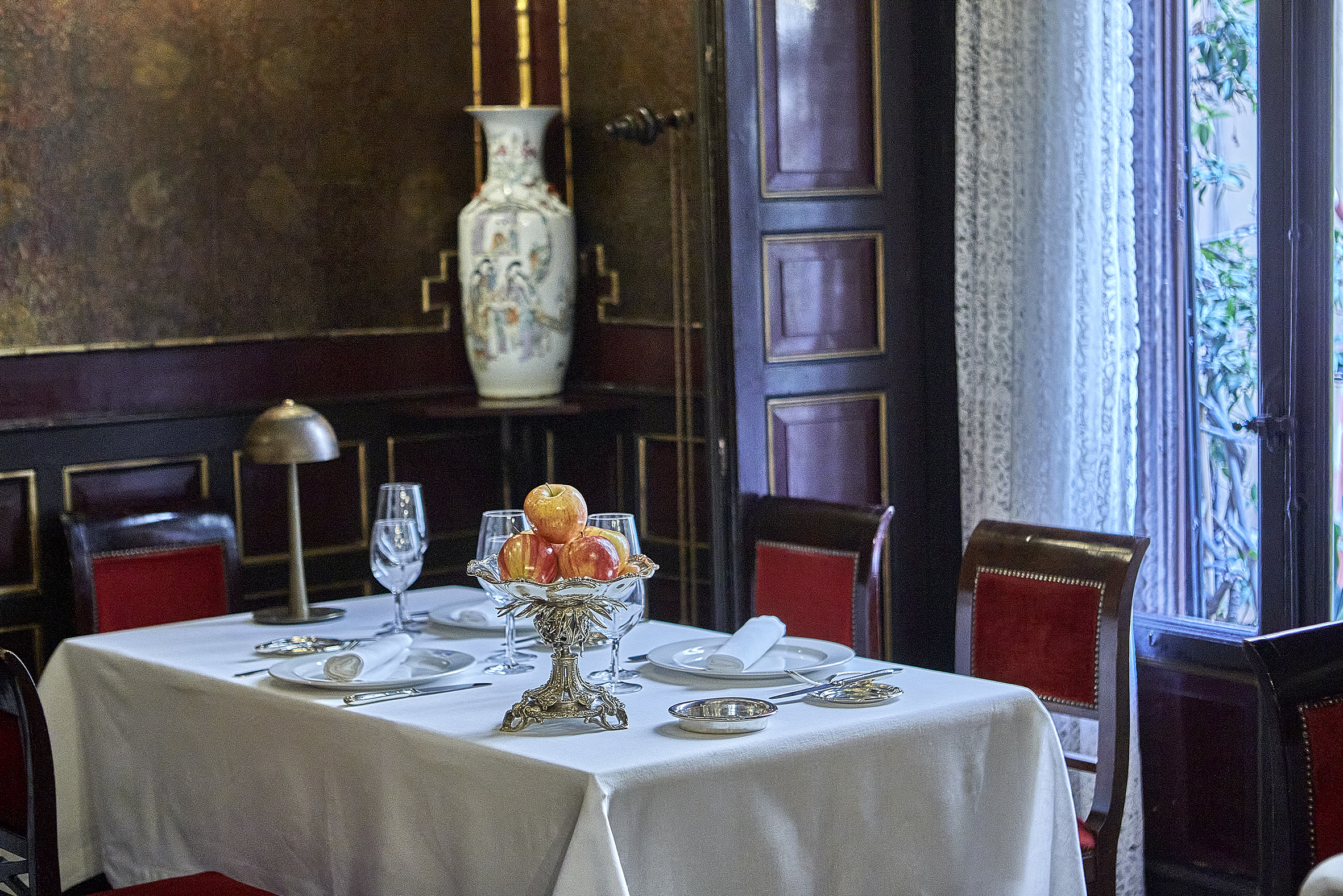 Una de las mesas del restaurante madrileño.