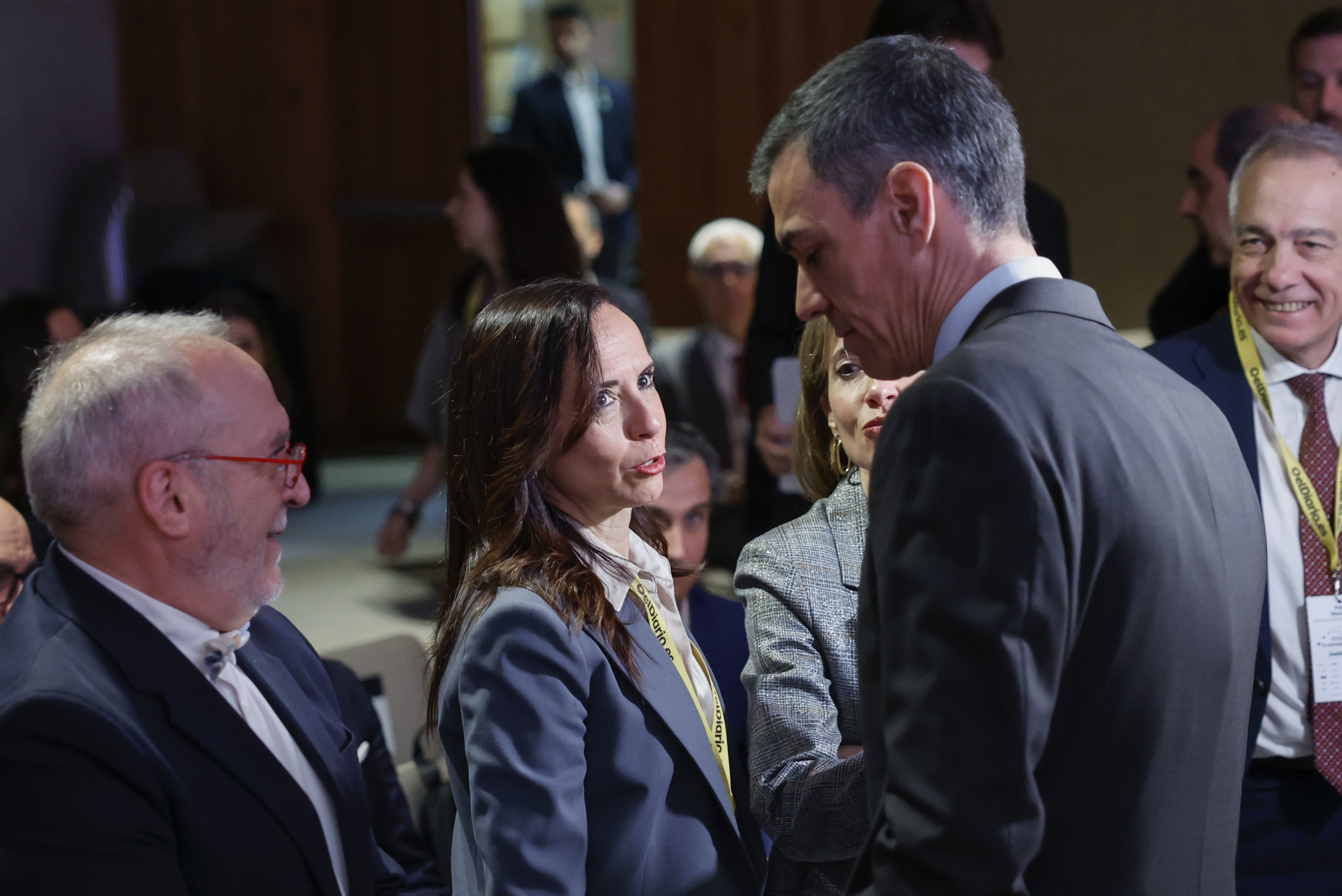 La presidenta de Red El�ctrica, Beatriz Corredor, y el presidente del Gobierno, Pedro S�nchez, coincidieron en un foro el pasado jueves.