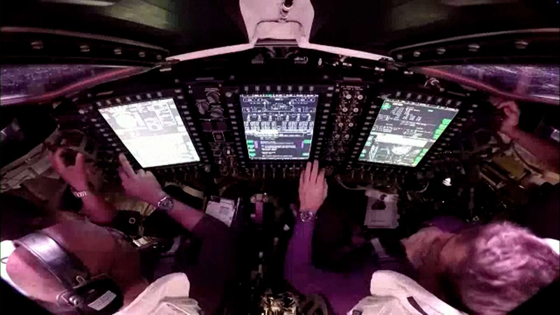 Los astronautas en el interior de Artemisa 2.