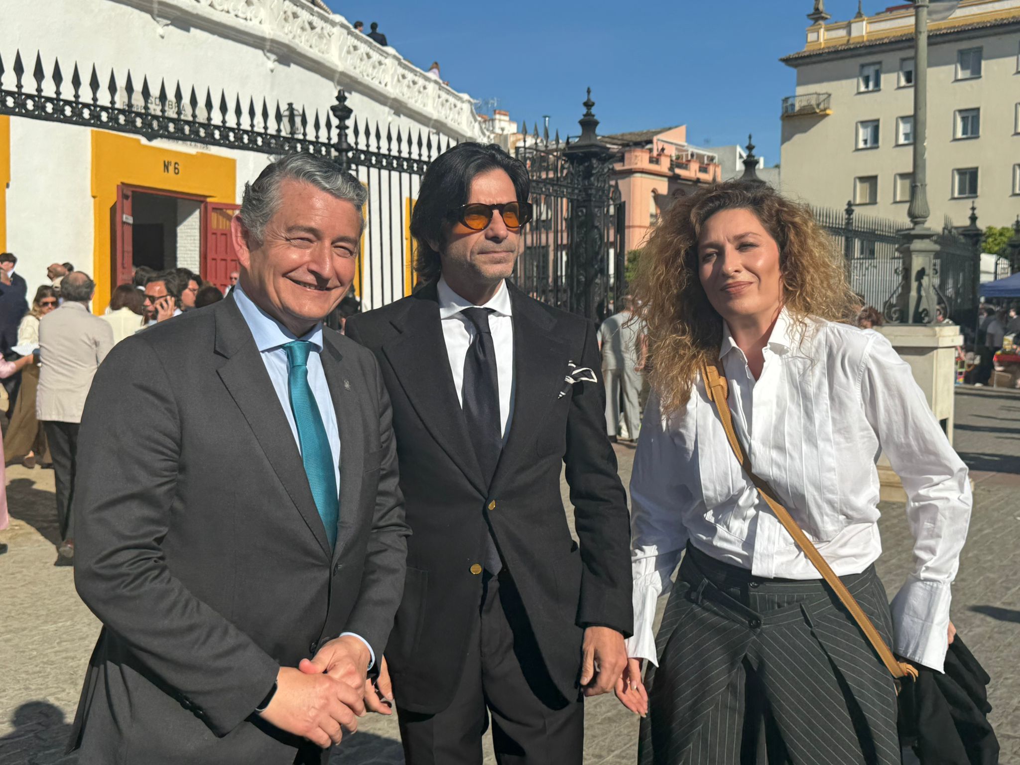 El Consejero Consejero junto a Javier Conde y Estrella Morente.