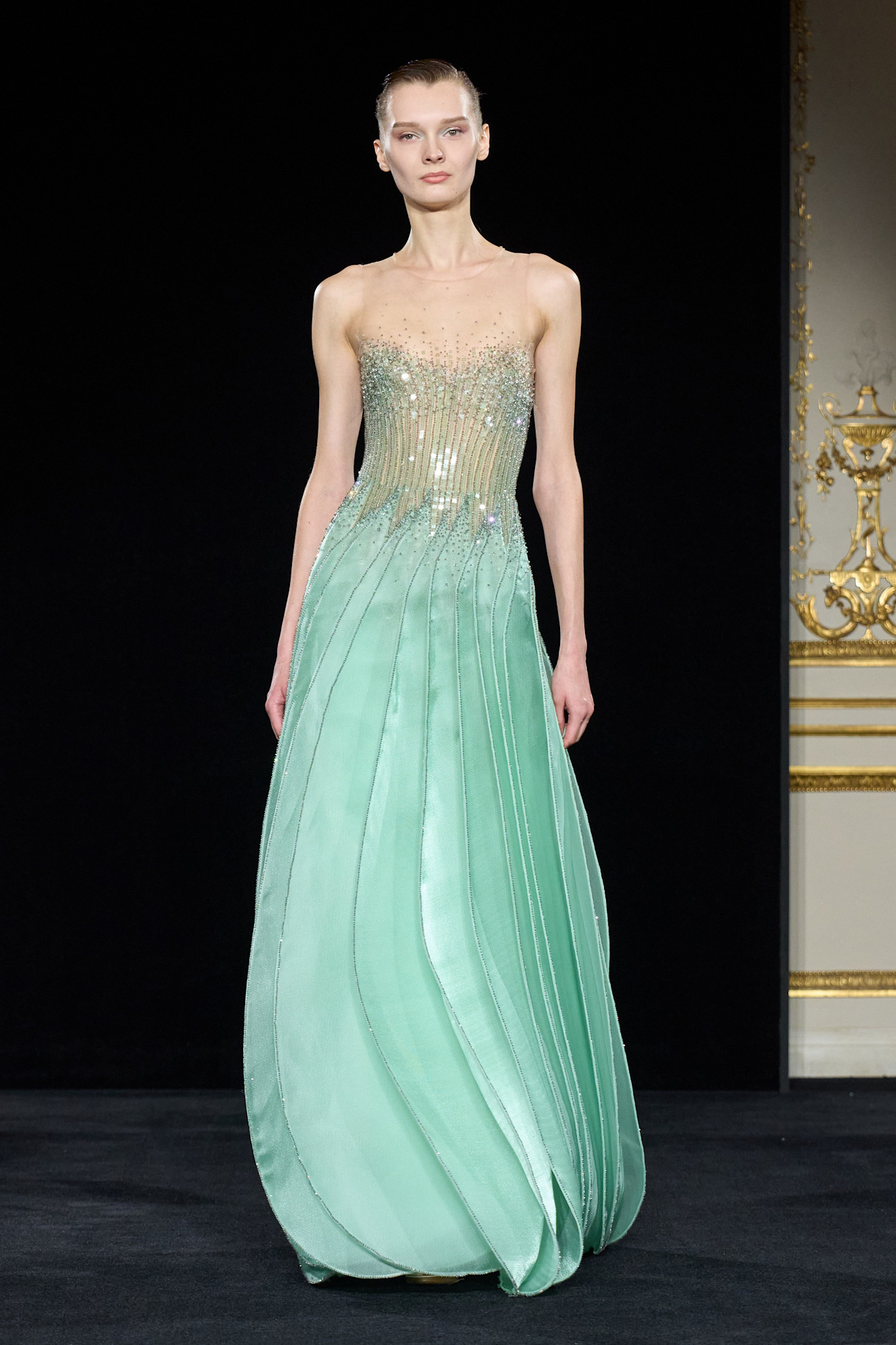 Propuesta del último desfile de Alta Costura de Armani Privé.
