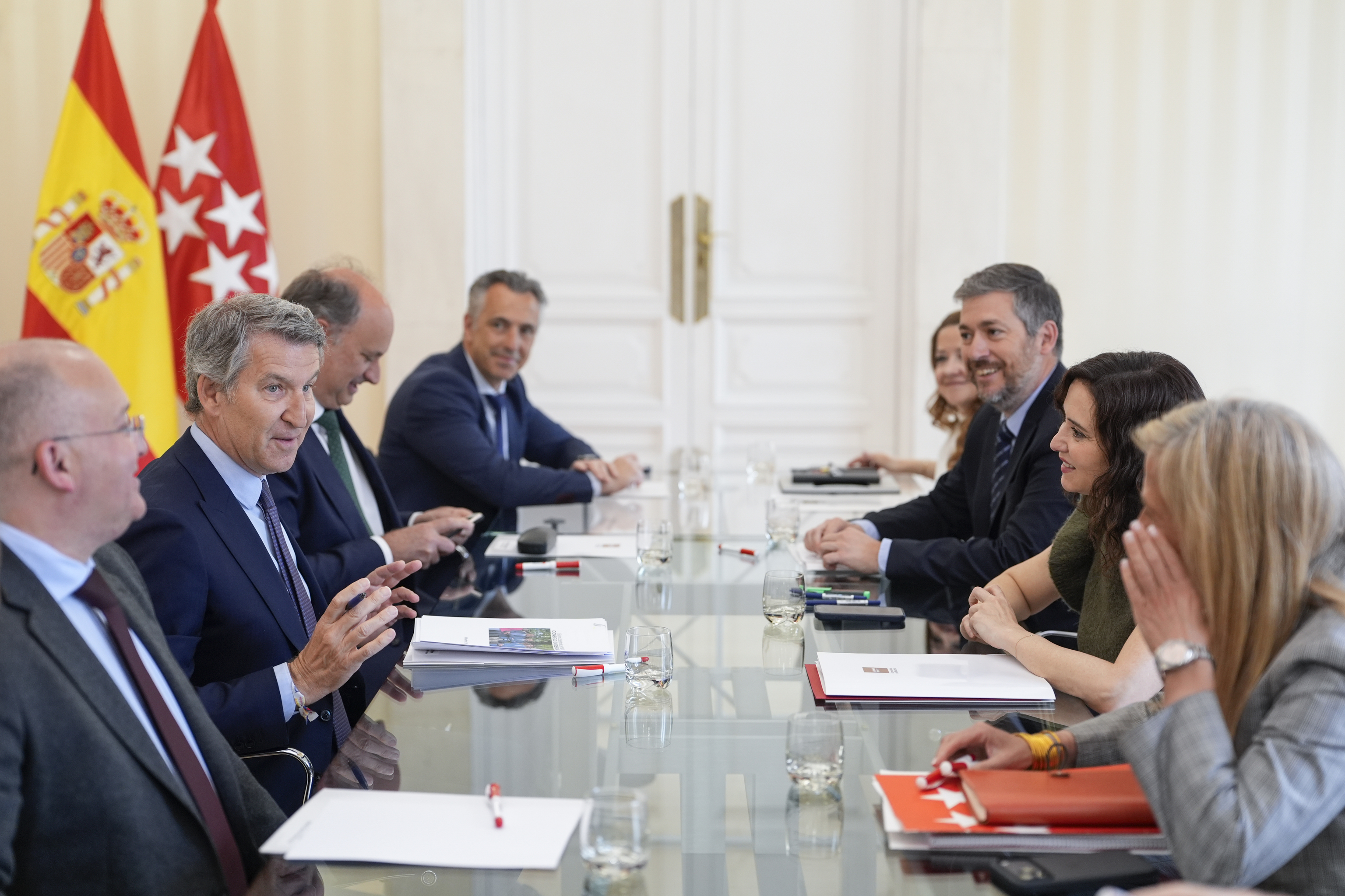 Cumbre entre Génova y Sol a un año de las urnas: Feijóo y Ayuso abordan los "ataques" del Gobierno a los "servicios públicos" de Madrid | Madrid