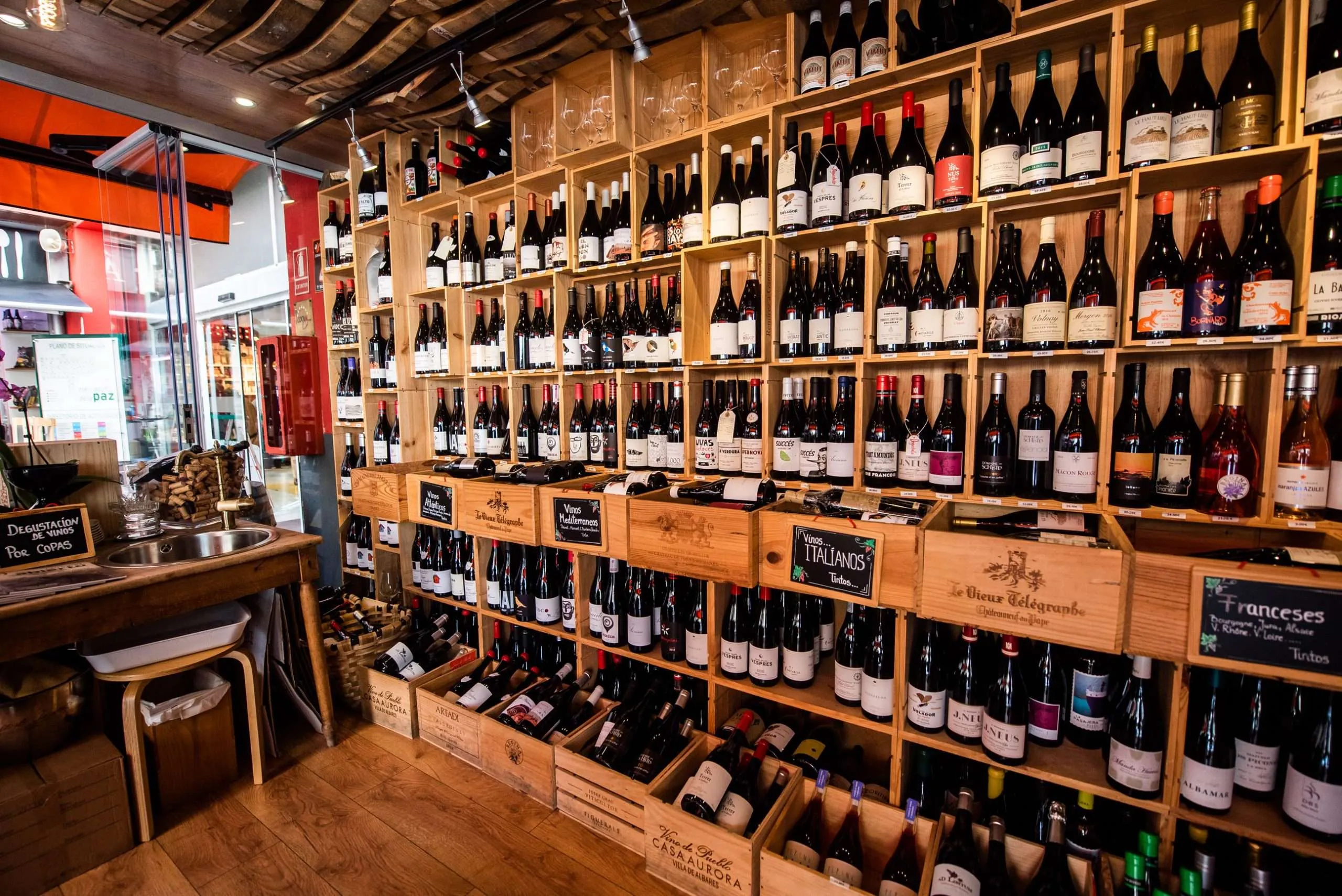 Vinoteca Tierra.
