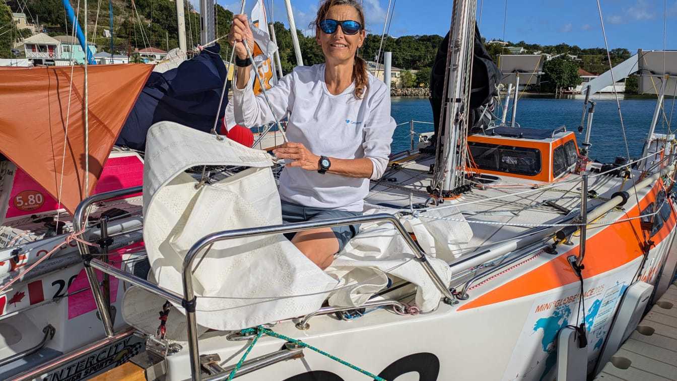 Pilar Pasanau, durante su Mini Globe Race.
