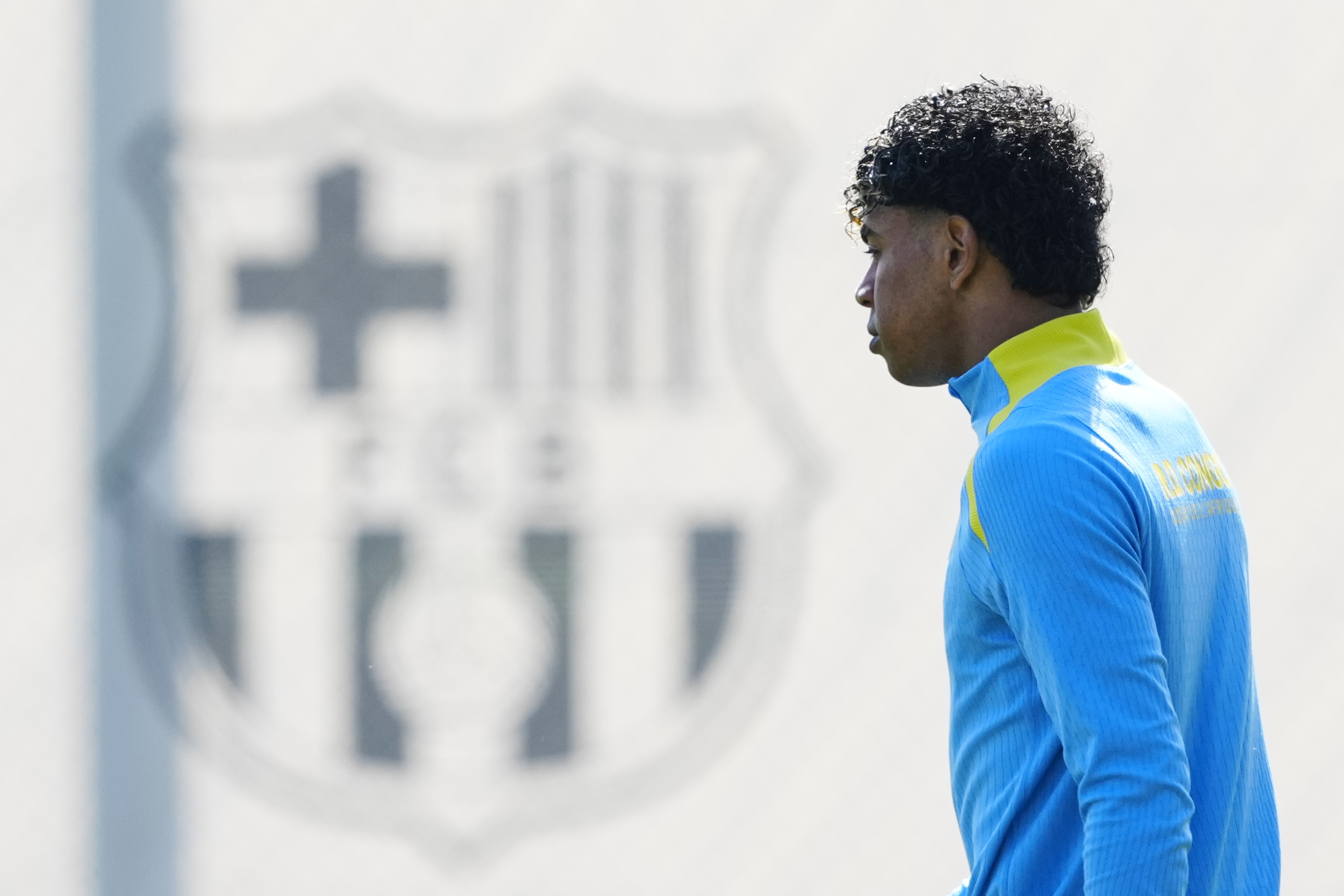 Lamine Yamal en el entrenamiento previo al partido contra el Espanyol