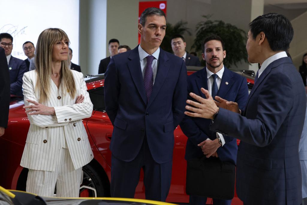 Bego�a G�mez y Pedro S�nchez, durante su reciente visita a China, el pasado abril.