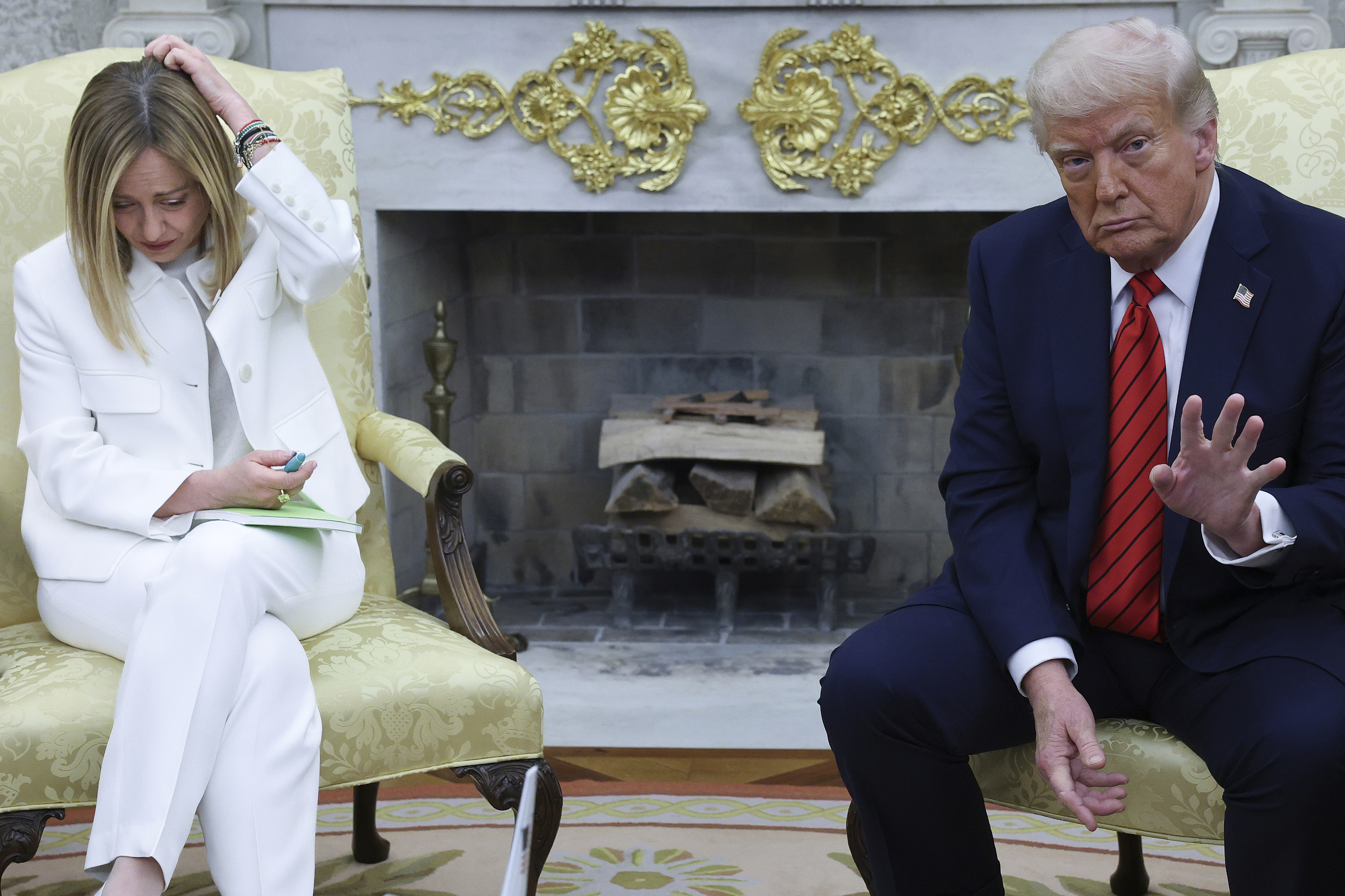 Donald Trump se re�ne con Giorgia Meloni en el Despacho Oval de la Casa Blanca, en abril de 2025.