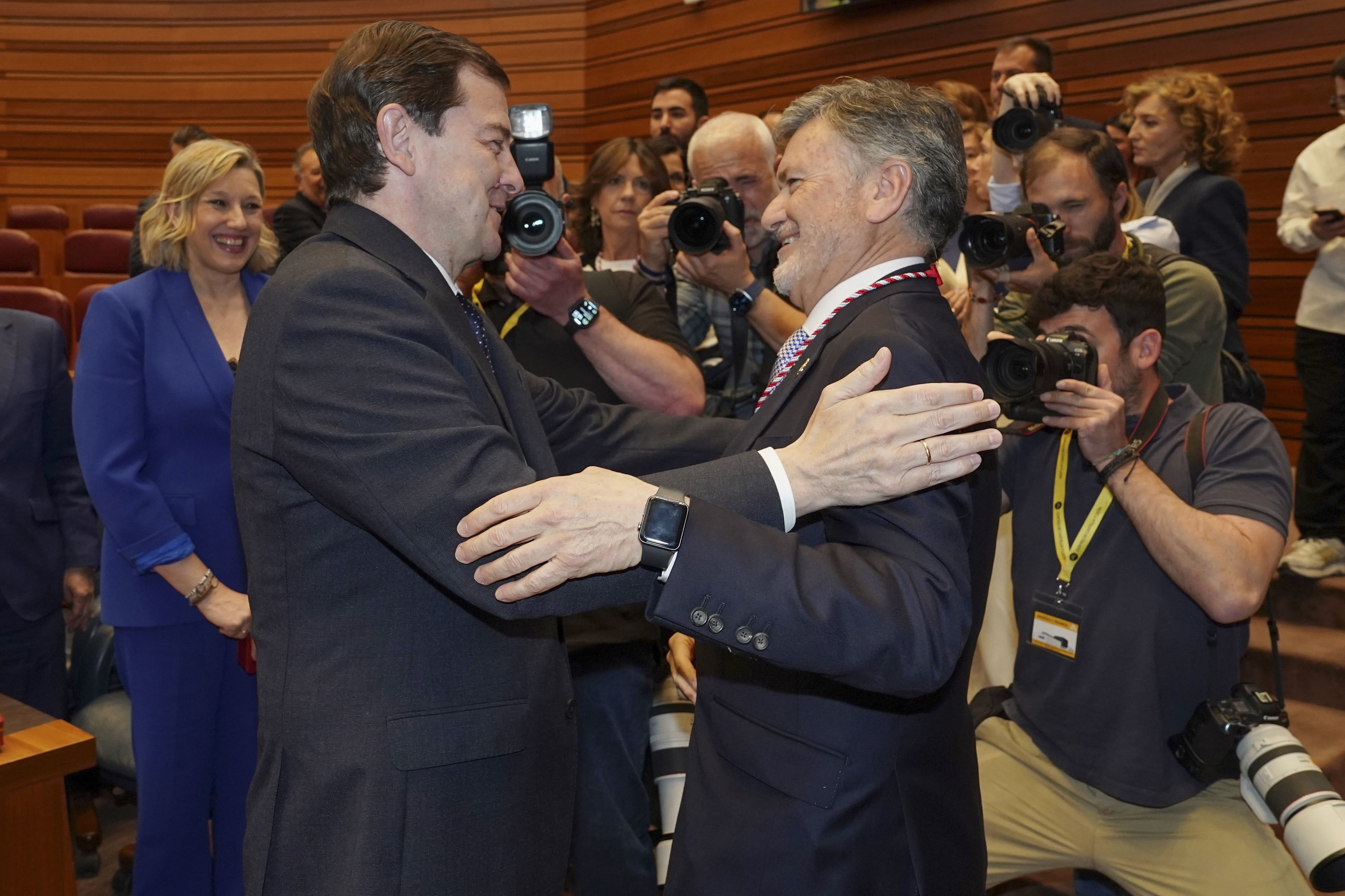 El PP se hace con la Presidencia de las Cortes de Castilla y León siete ...