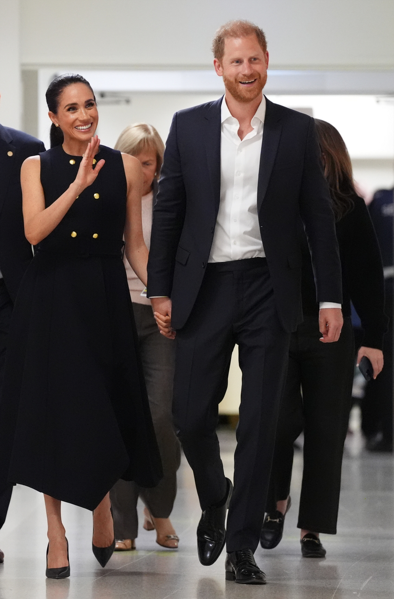 Harry y Meghan visitando una asociación australiana que ayuda a mujeres sin hogar