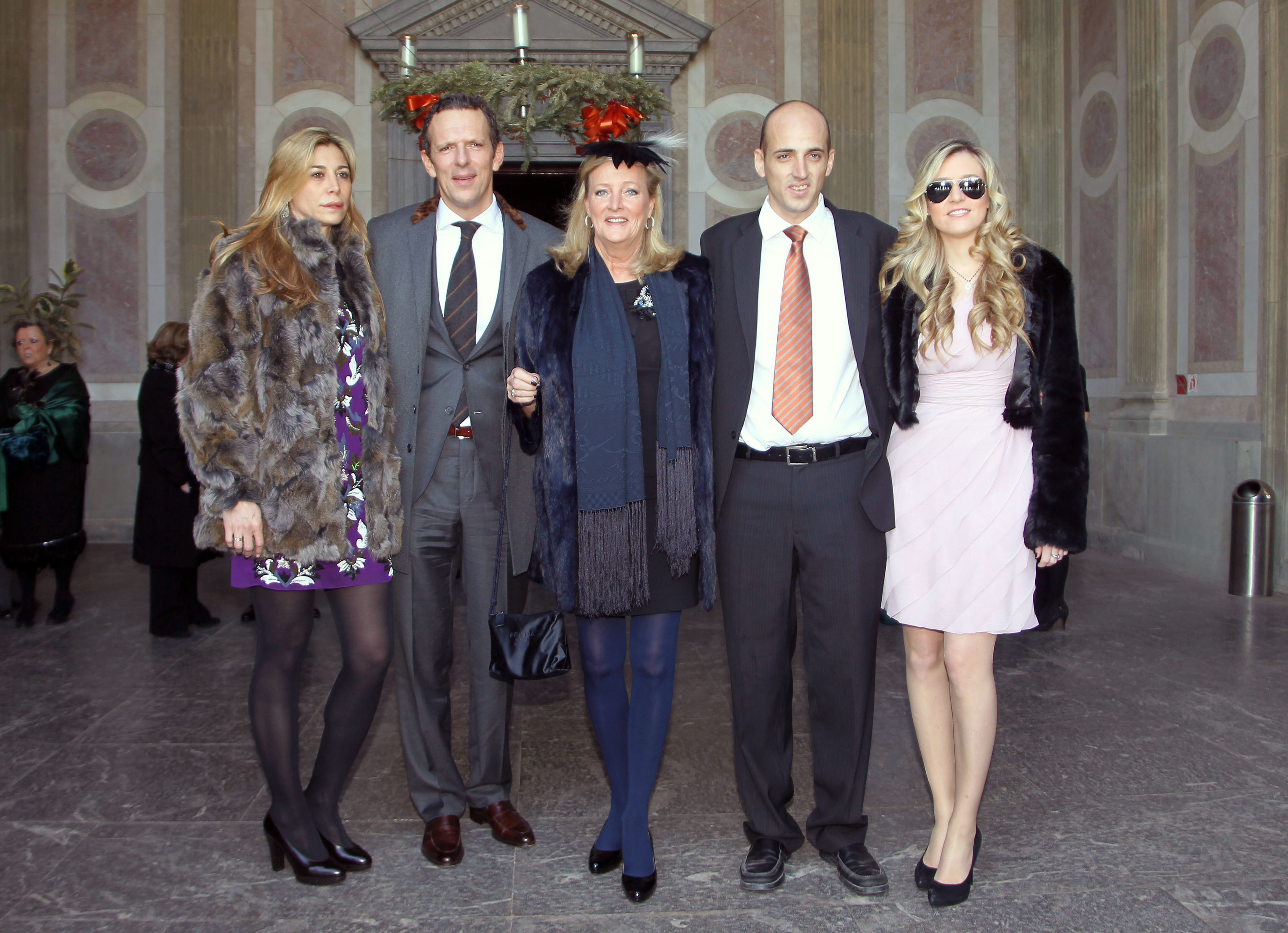 Joaquín Prat junto a su entonces novia, Yolanda Bravo; su madre y sus hermanos Federico y Andrea