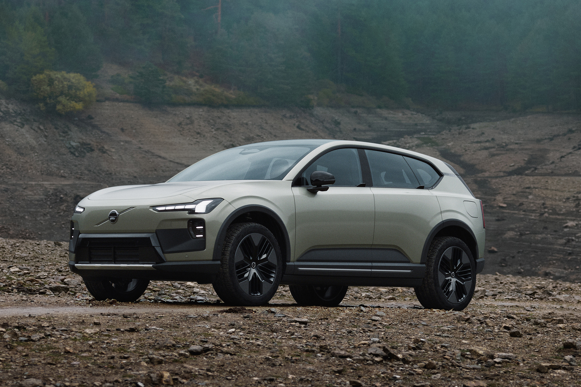 La variante Cross Country del EX60 se har� esperar hasta 2027, aunque ya tiene precios.