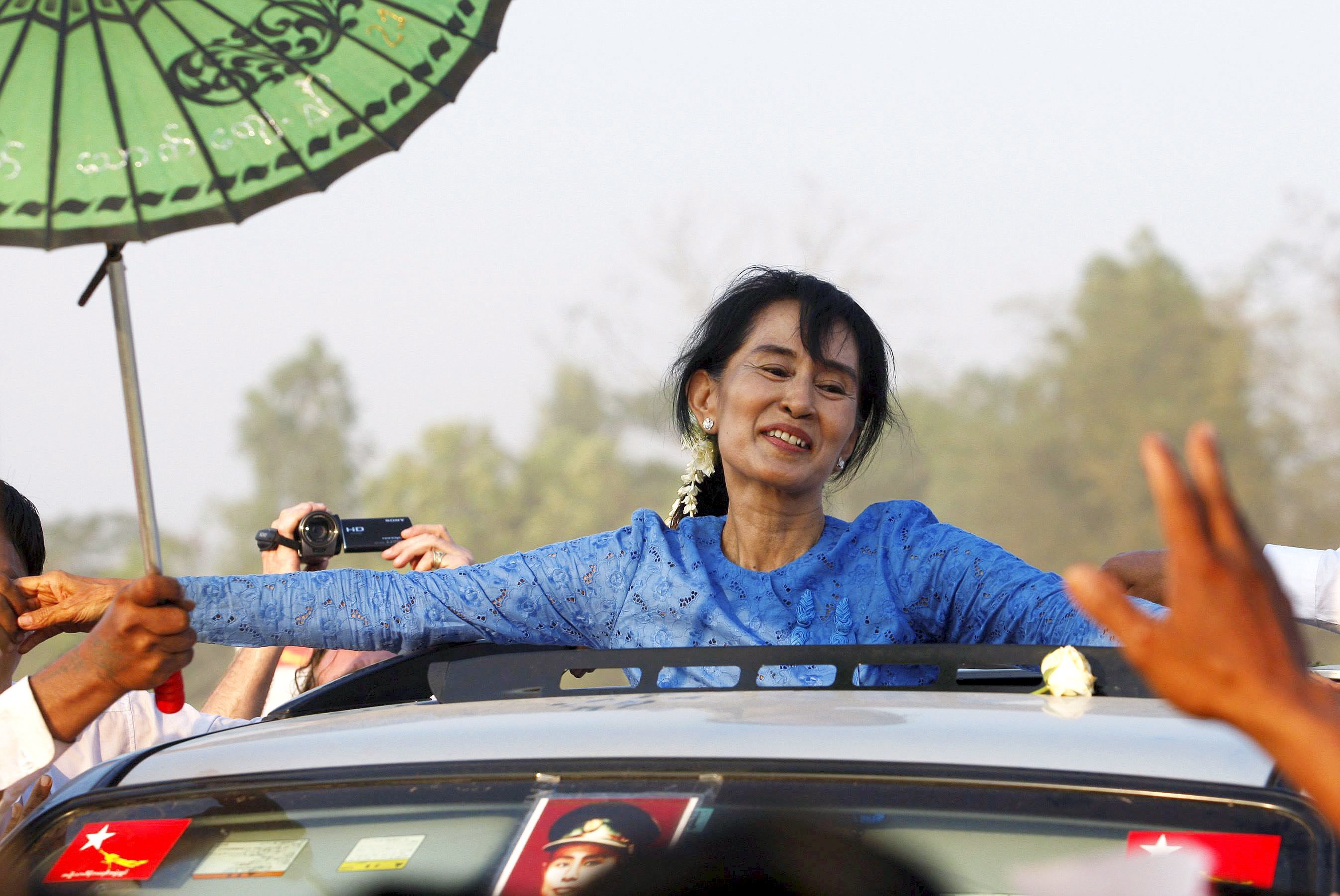Aung San Suu Kyi, en la campa�a electoral de 2012, en Rang�n, Birmania.
