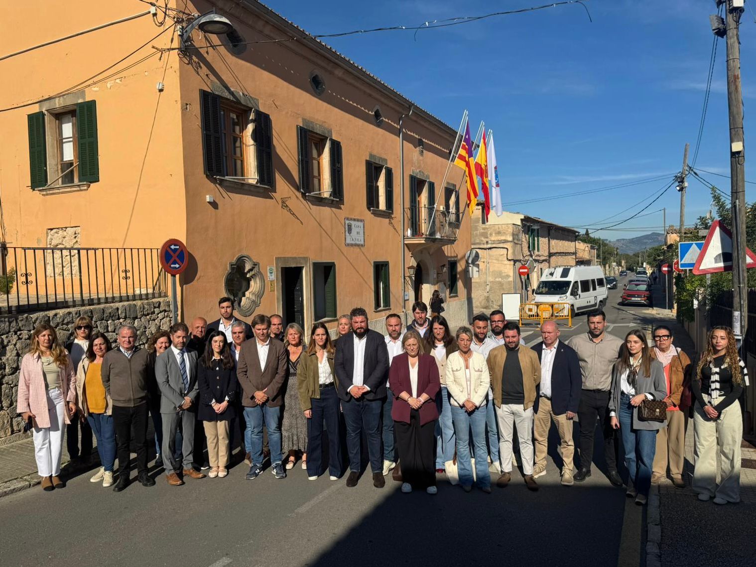 Todos los alcaldes del PP de Mallorca, reunidos como acto de protesta.