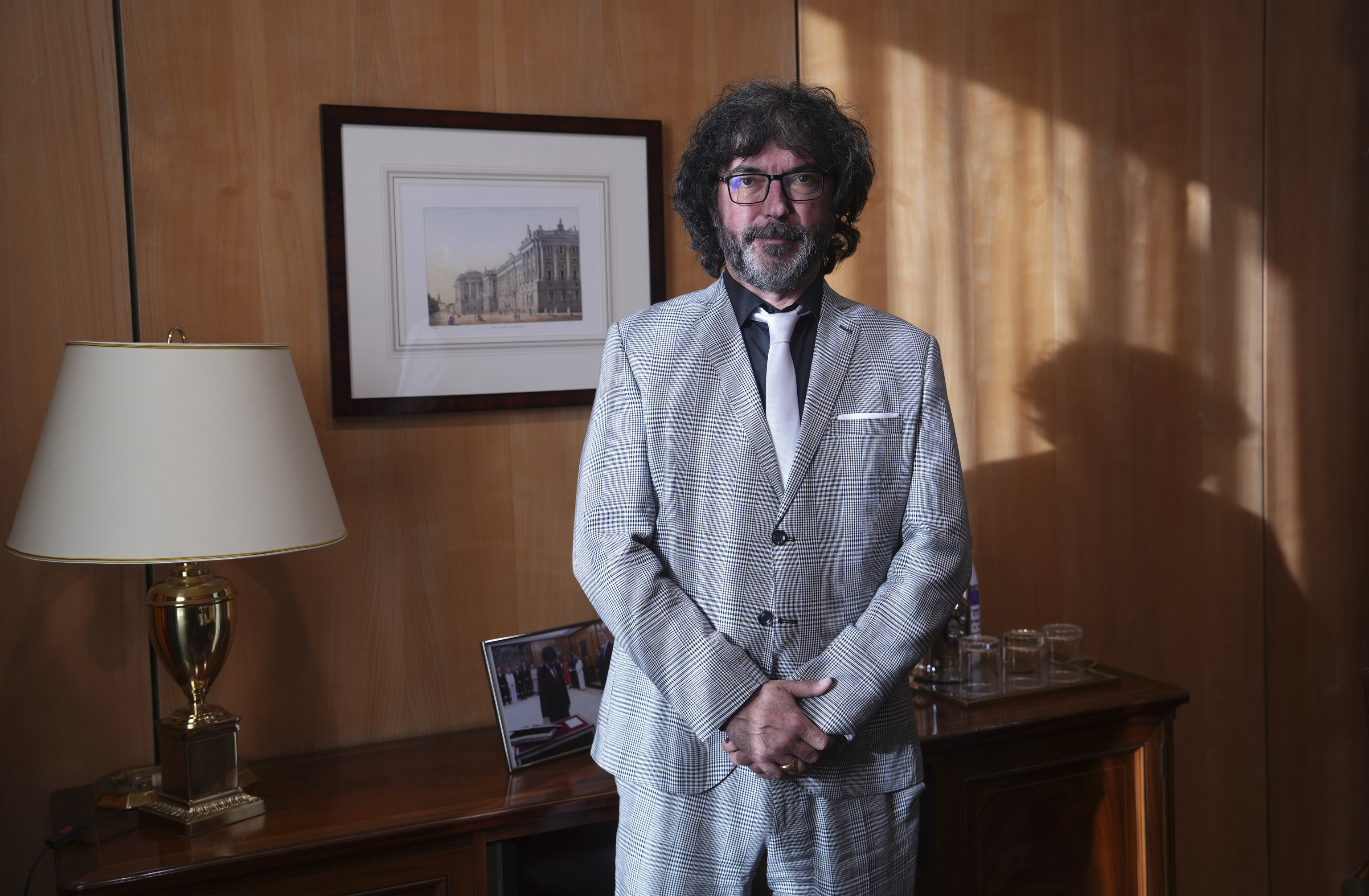 El vocal del Consejo General del Poder Judicial Carlos Hugo Preciado en su despacho oficial.