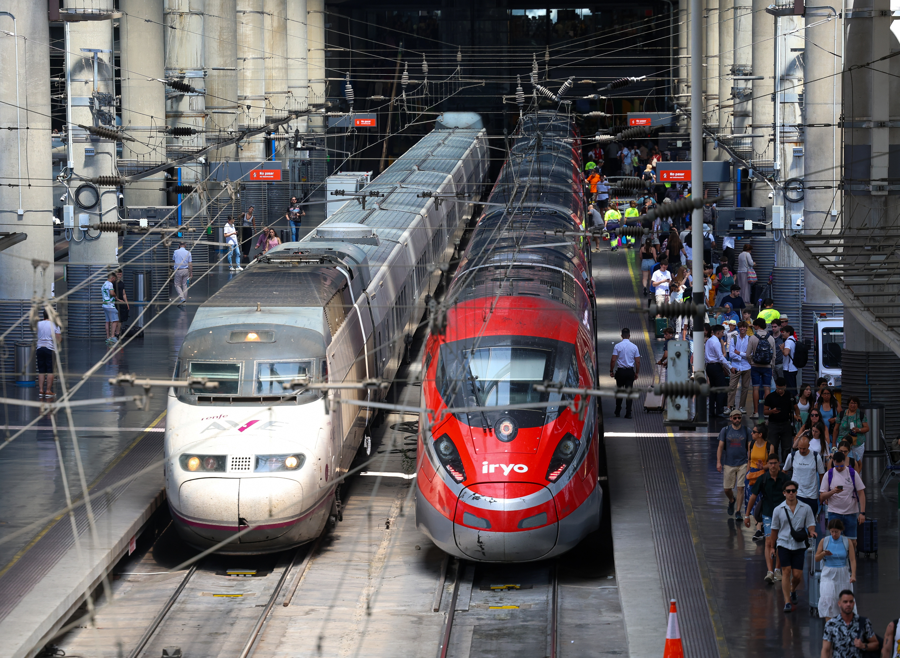 Pasajeros en la estaci�n de Atocha