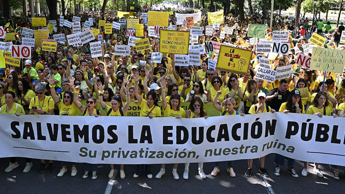 Miles de personas protestan en Madrid por la situación de la educación ...