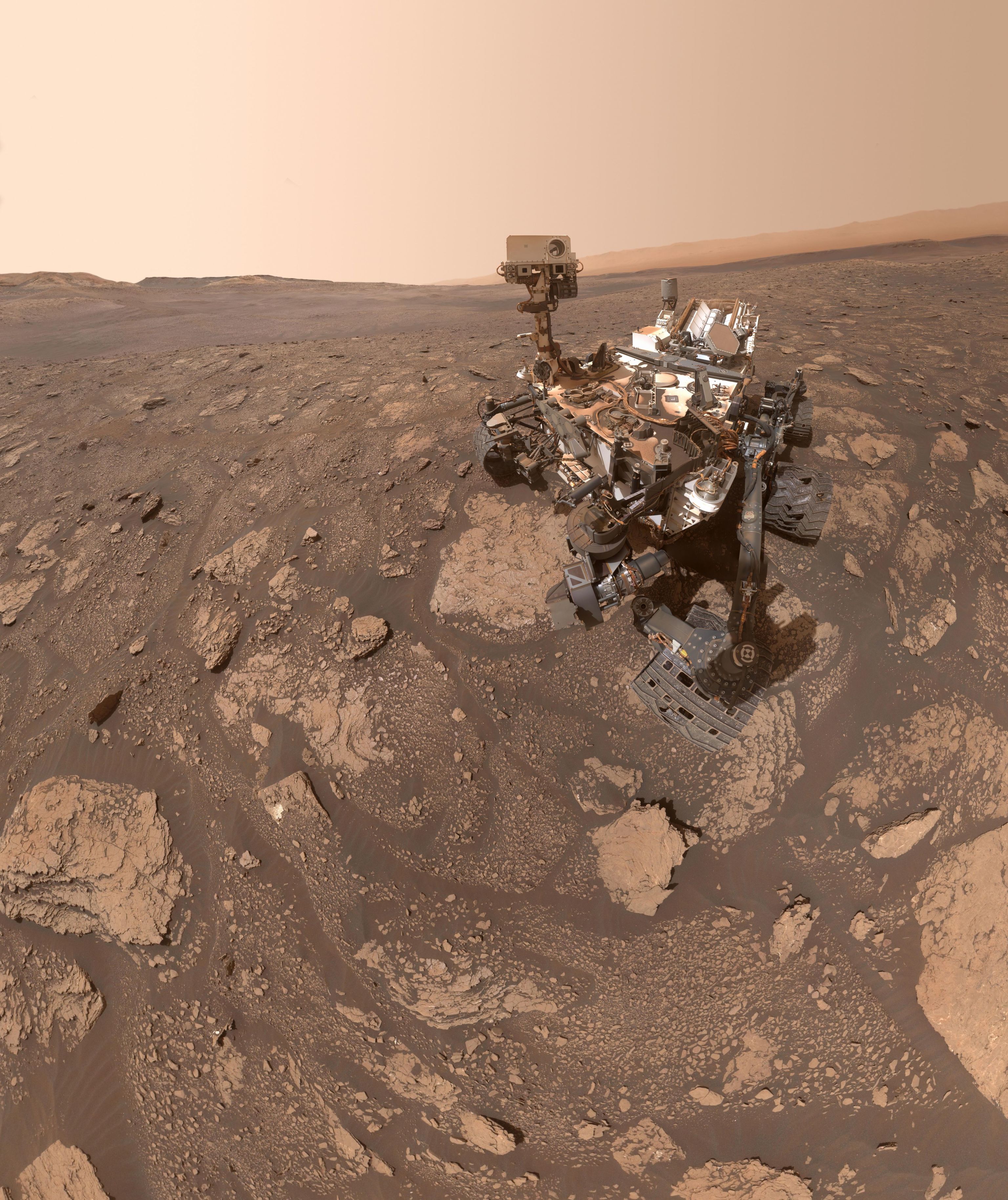 El robot Curiosity se hizo este selfi en la zona bautizada 'Mary Anning' en honor a la palentólogo británica del siglo XIX