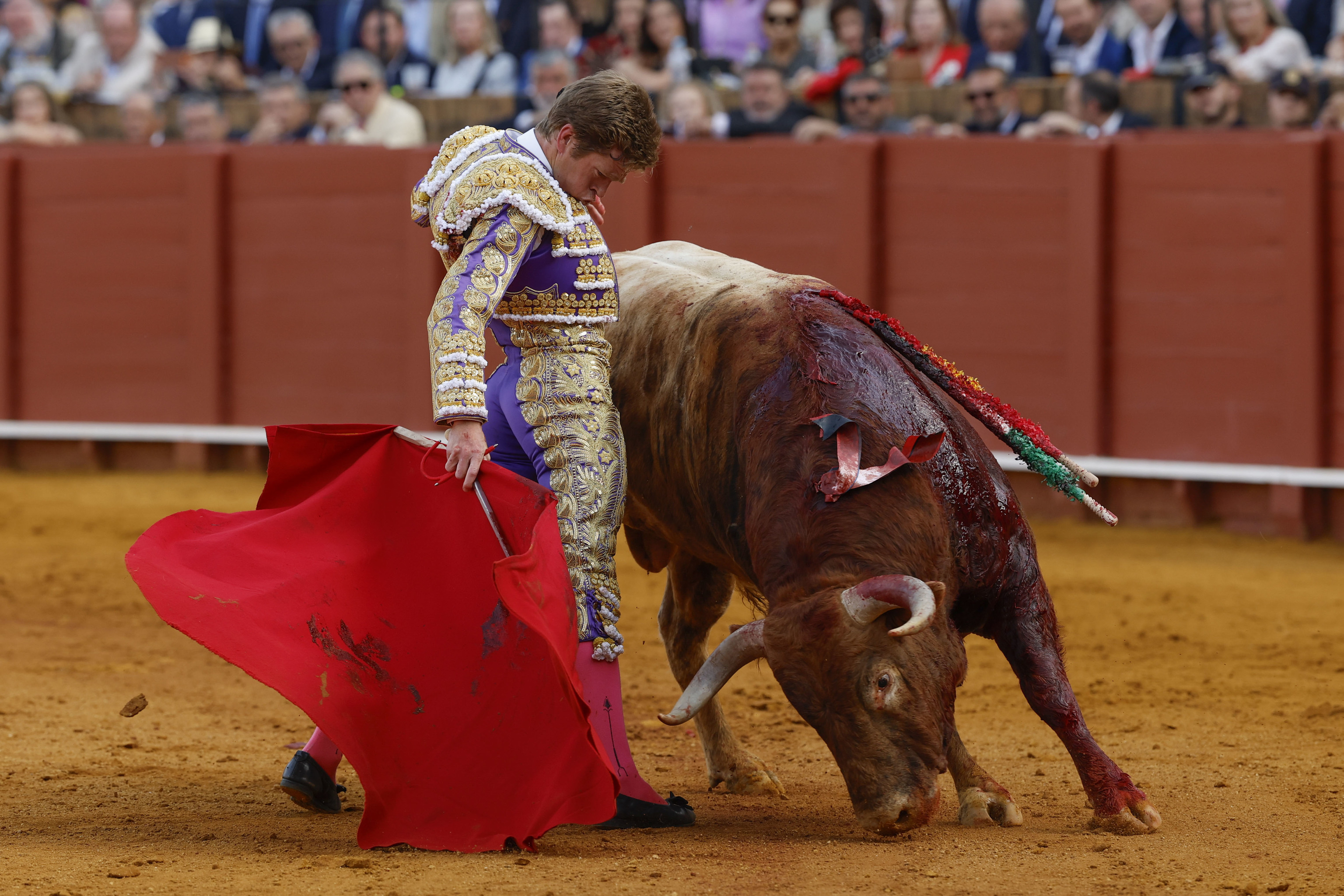Borja Jiménez cortó dos orejas en una íntegra tarde.