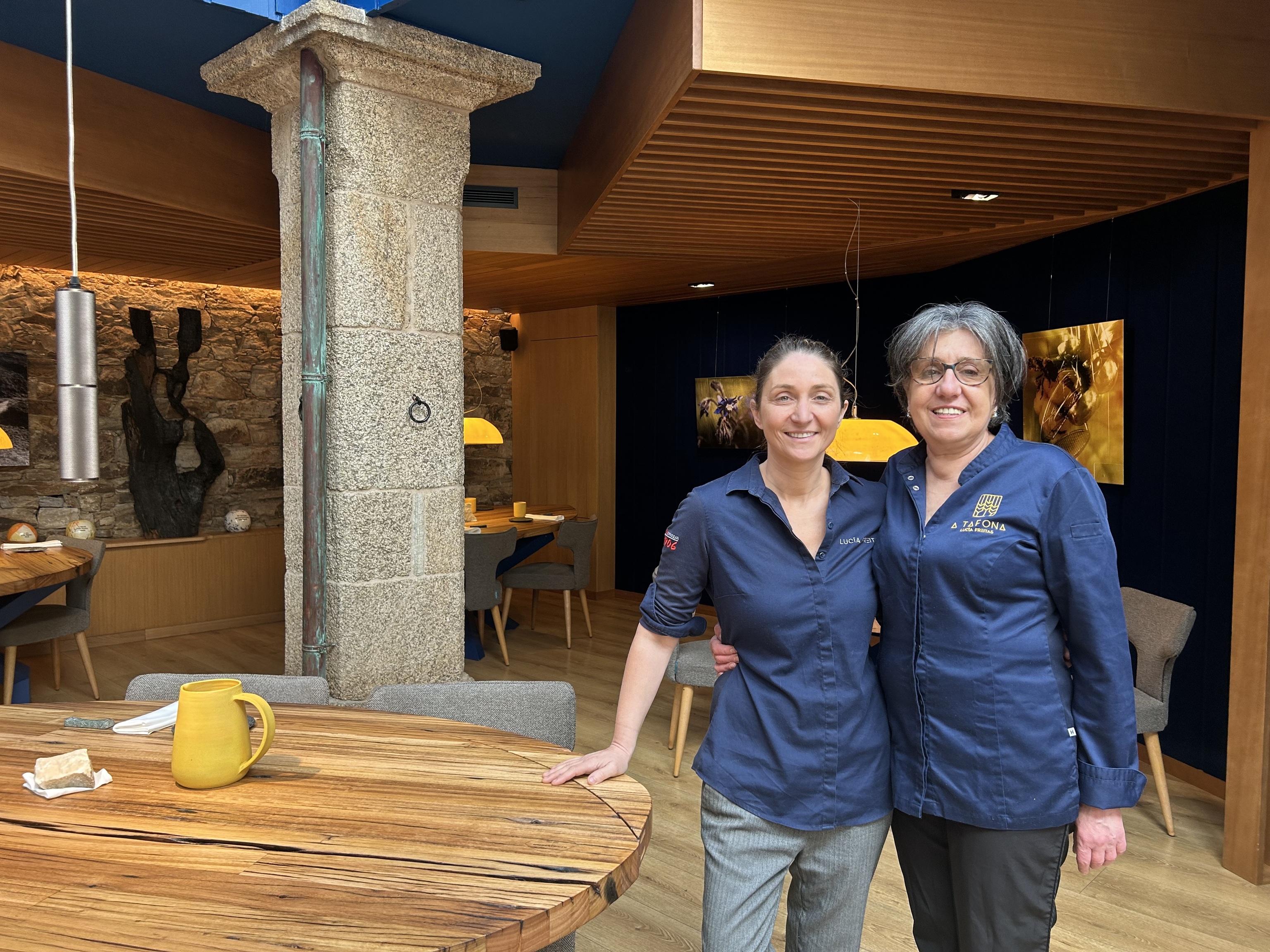 Lucía y Mer Fernández, en A Tafona.
