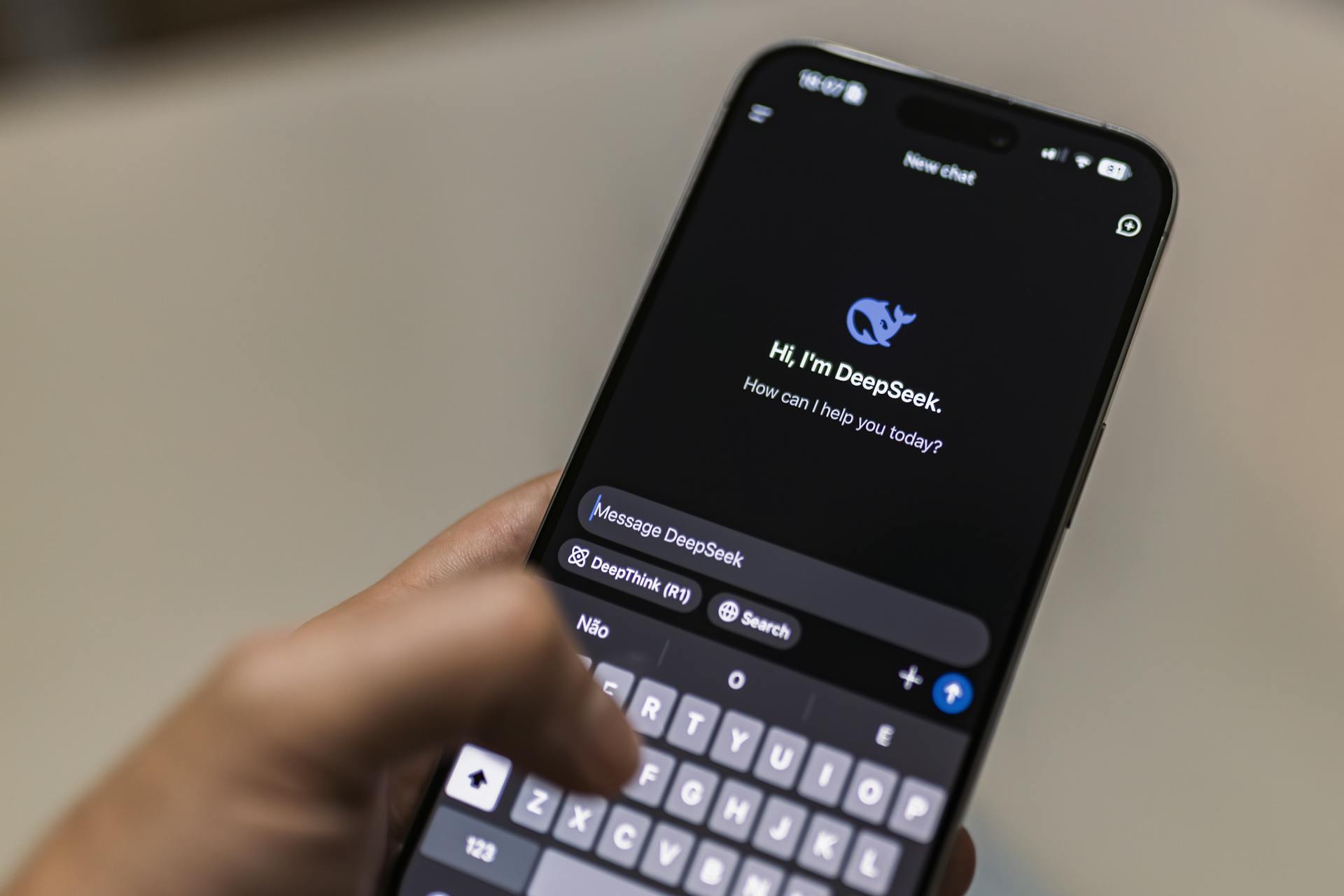 DeepSeek vuelve a hacer temblar los cimientos de la IA con V4