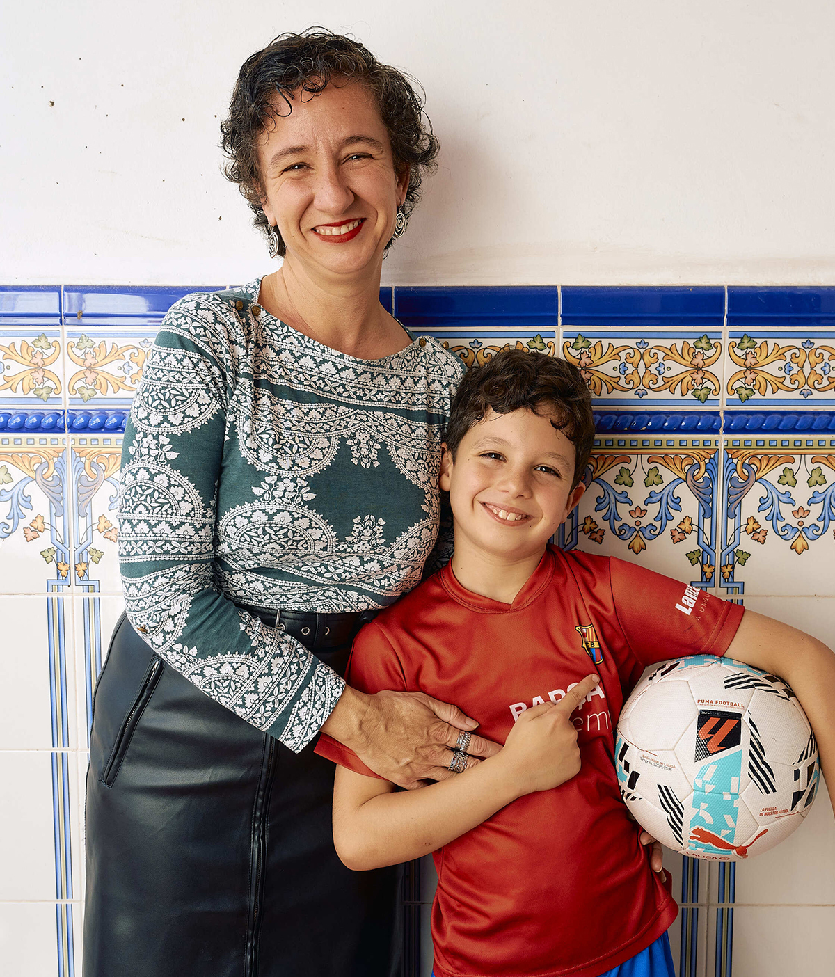 AINHOA REGUERA. Progresista, decidi� ser madre por su cuenta, al margen de si ten�a o no pareja. No planific� el n�mero de hijos, pero decidi� plantarse en uno tras sopesar factores econ�micos y emocionales. Cree que las madres tienen inquietudes similares, al margen de las ideas pol�ticas.
