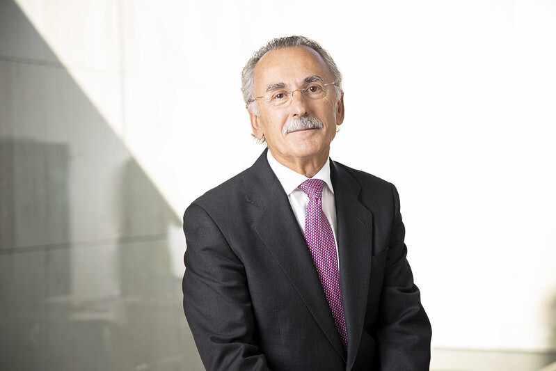 Luis Furnells, presidente ejecutivo de Grupo Oes�a