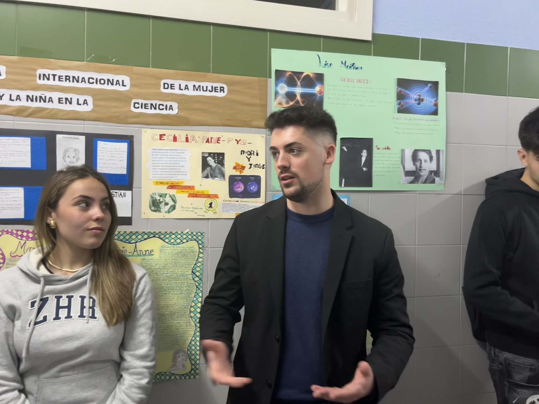 El tercer teniente de alcalde en una visita al instituto La Laguna.