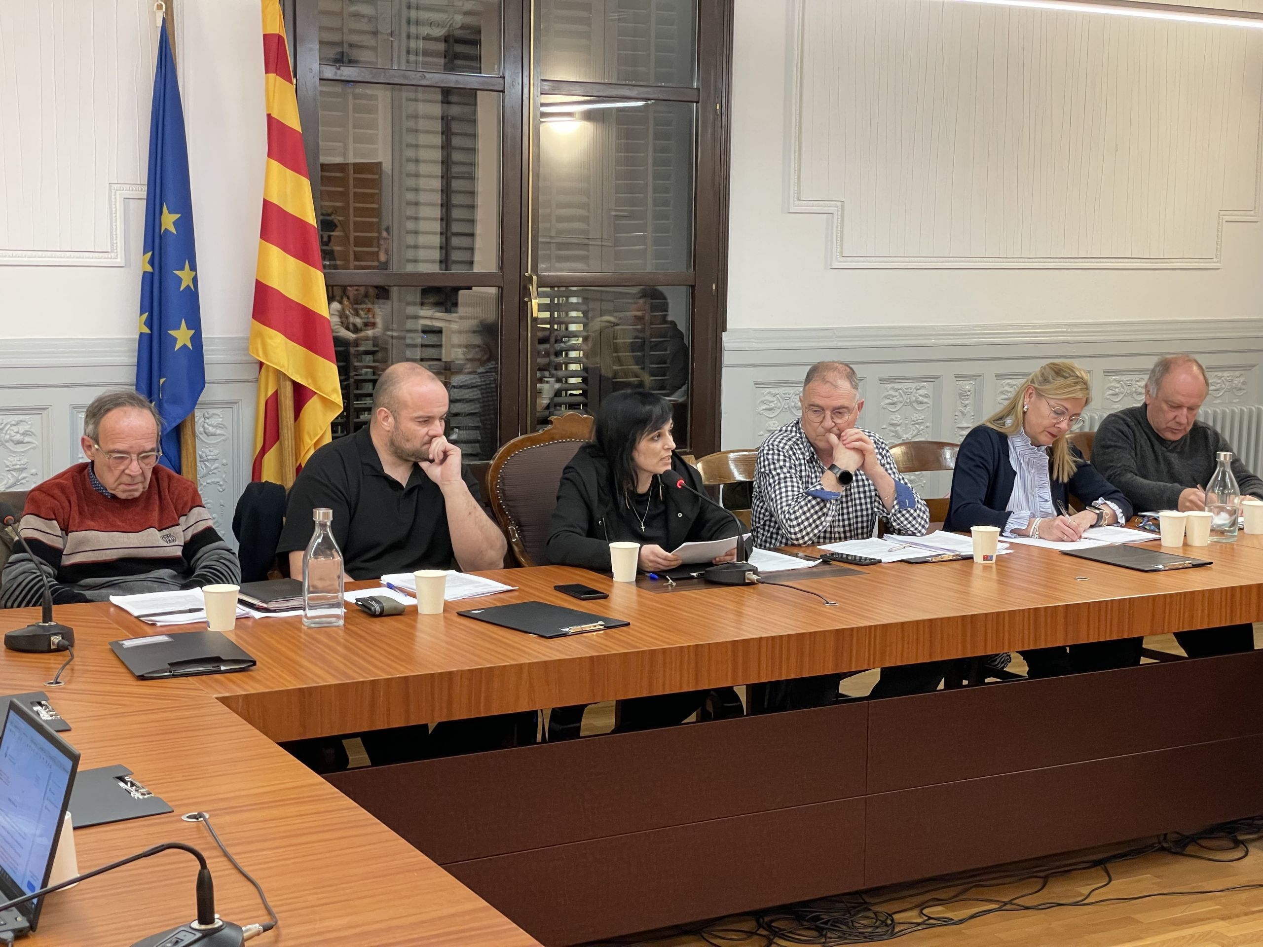 La alcaldesa S�lvia Orriols (Alian�a Catalana) en el Pleno municipal del Ayuntamiento de Ripoll (Girona).
