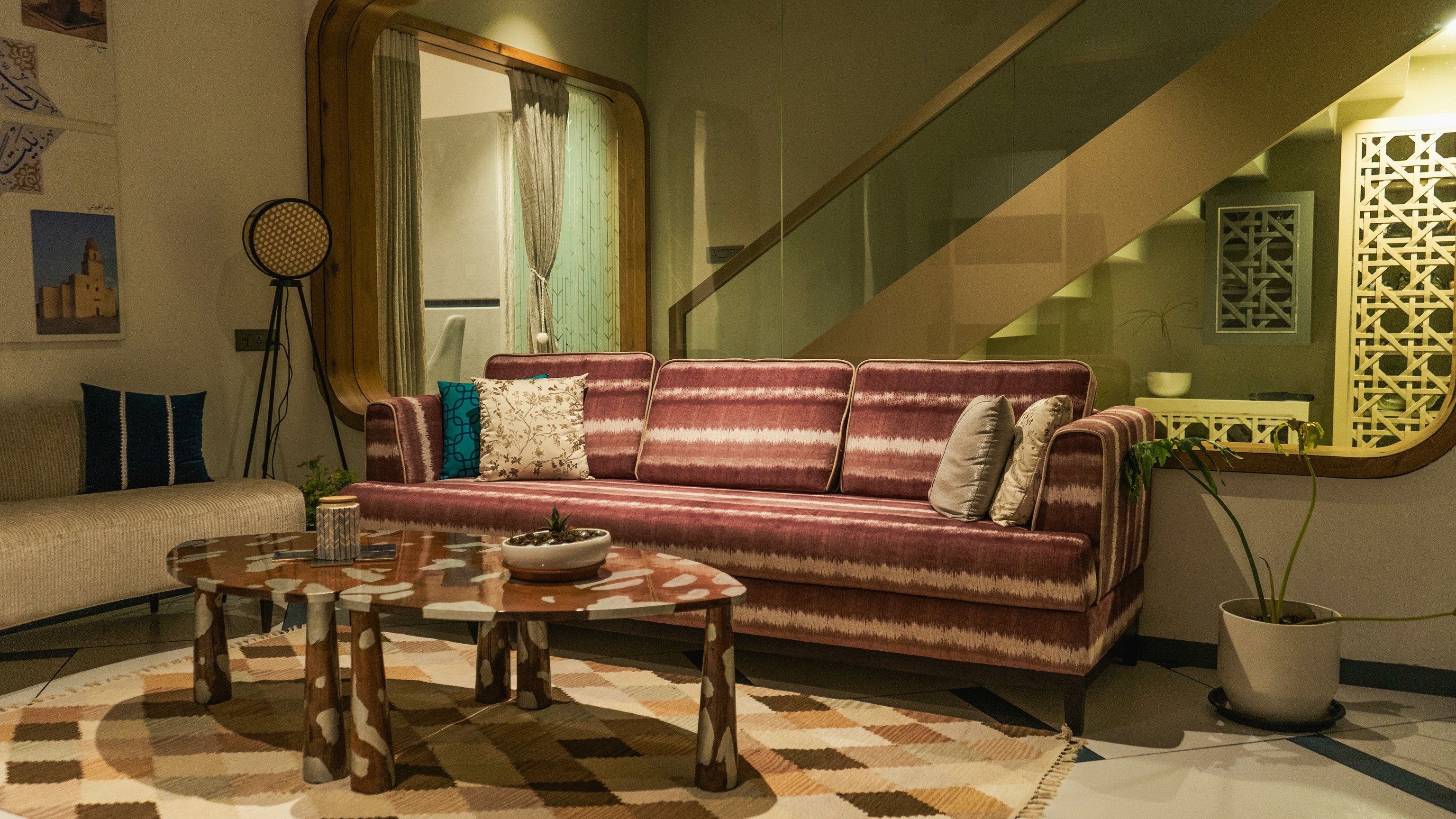 Estos son los errores que hacen que tu casa parezca anticuada y as� puedes arreglarlos: usar muchos colores y estampados