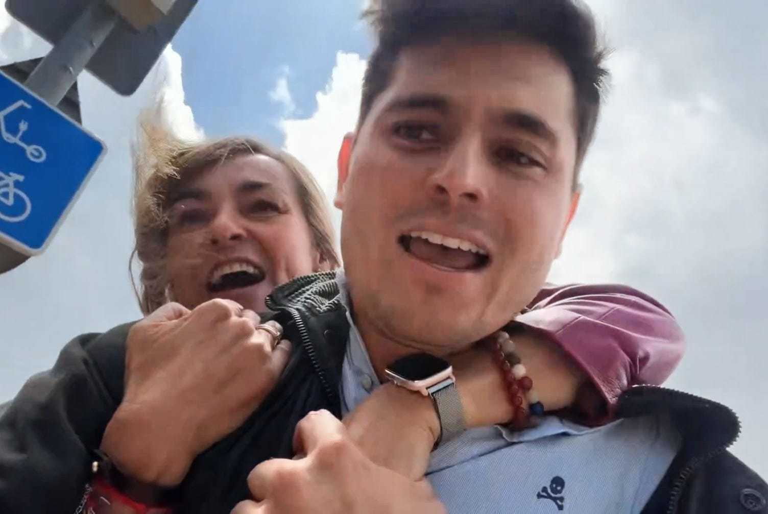 Un instante del forcejeo captado por la c�mara de Vito Quiles.