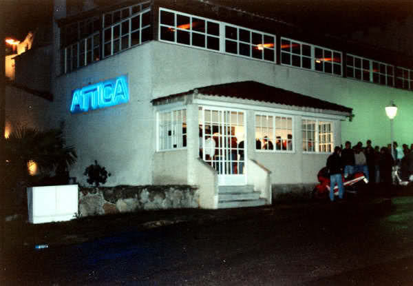 Fachada de la discoteca Attica.