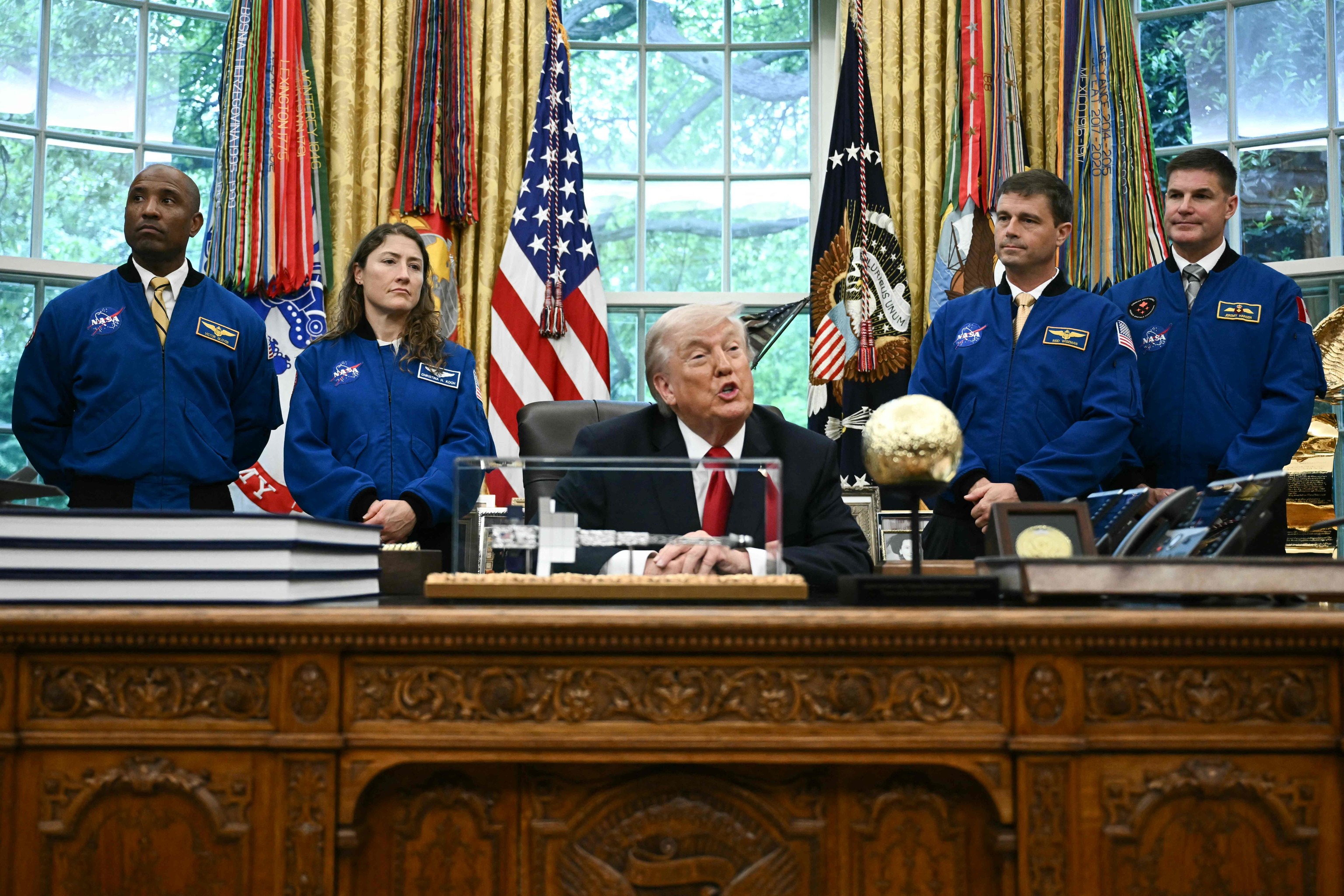 Los cuatro astronautas de Artemis 2 estuvieron el 29 de abril con Donald Trump en el Despacho Oval de la Casa Blanca.