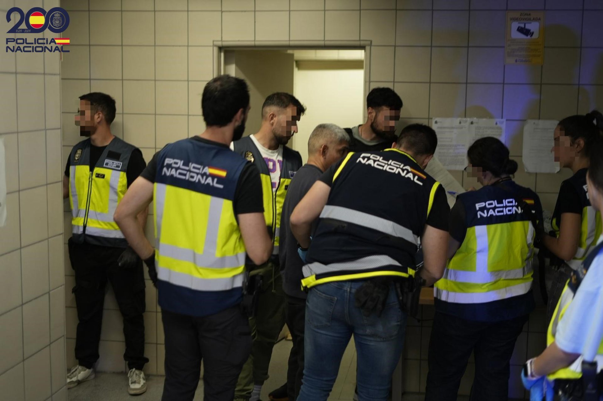 La Polic�a Nacional expulsa a 21 ciudadanos extranjeros multirreincidentes.