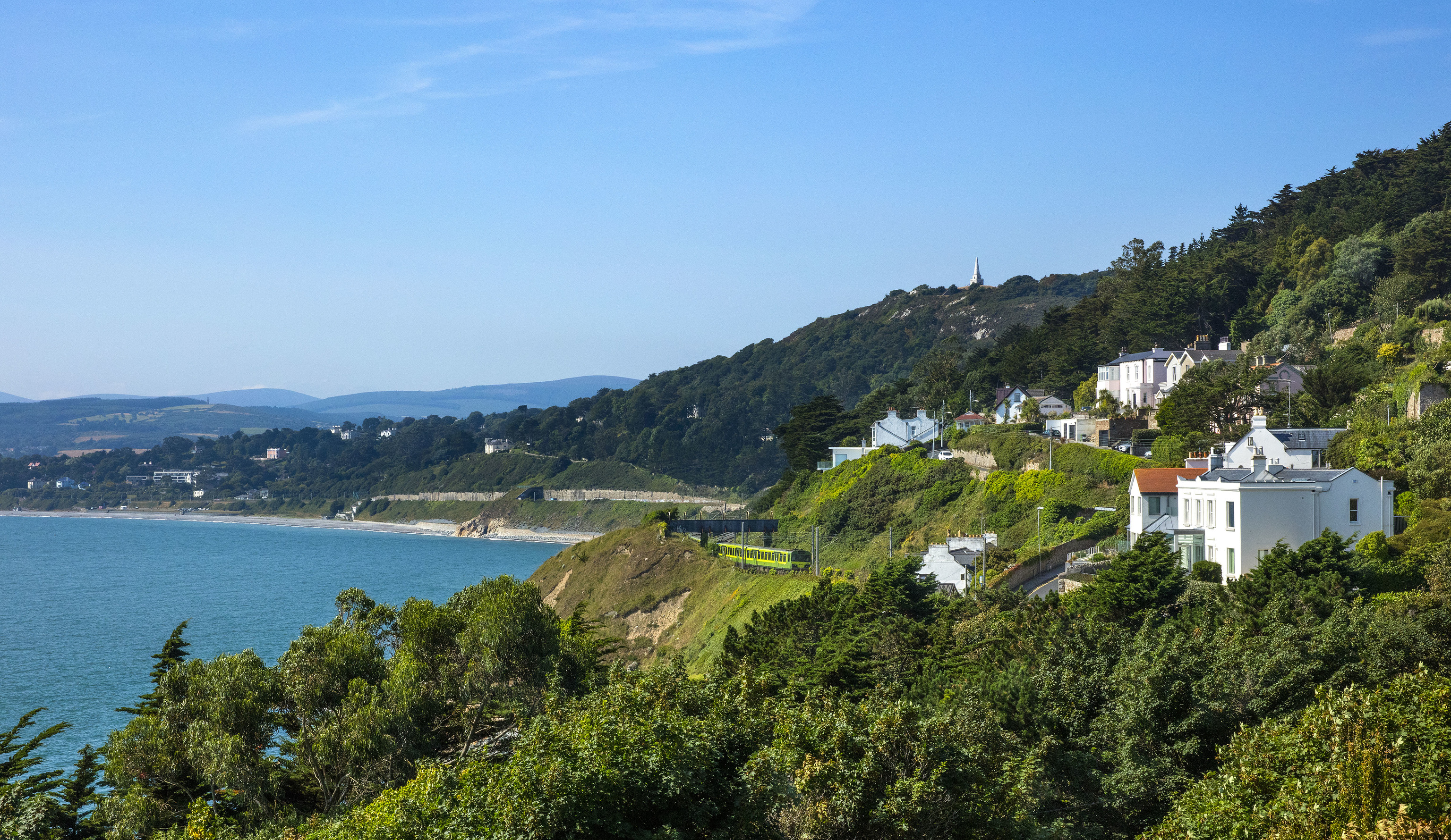 El tren de cercanías DART que lleva de Dublín a Dalkey.