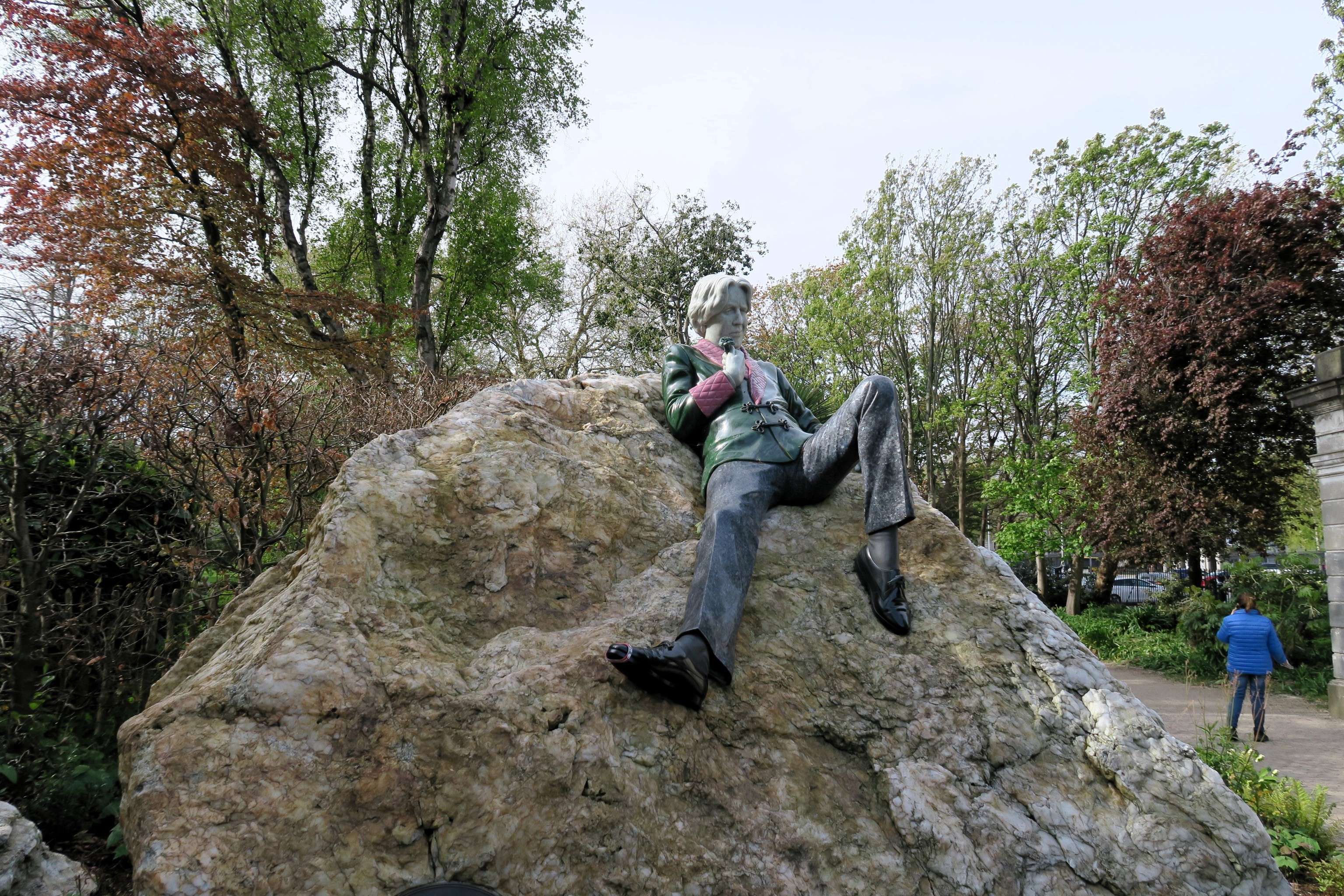 Escultura de Oscar Wilde en Stephens green.