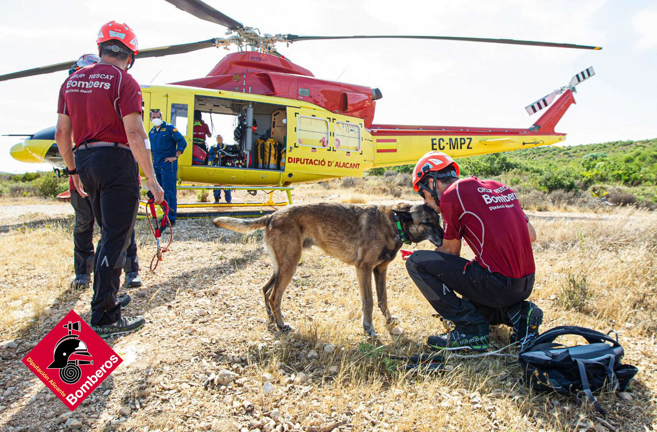 Muere 'Tit�n', un perro de los bomberos de Alicante que particip� en m�s de 80 b�squedas de personas en emergencias