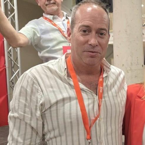 V�ctor Navarro.