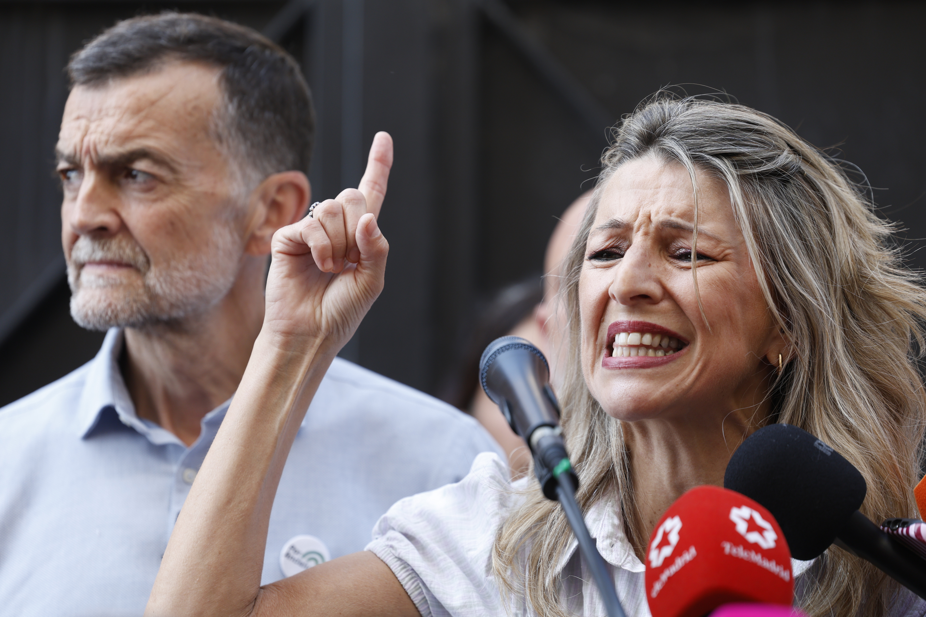 La vicepresidenta segunda y ministra de Trabajo y Econom�a Social, Yolanda D�az, junto a Antonio Ma�llo.