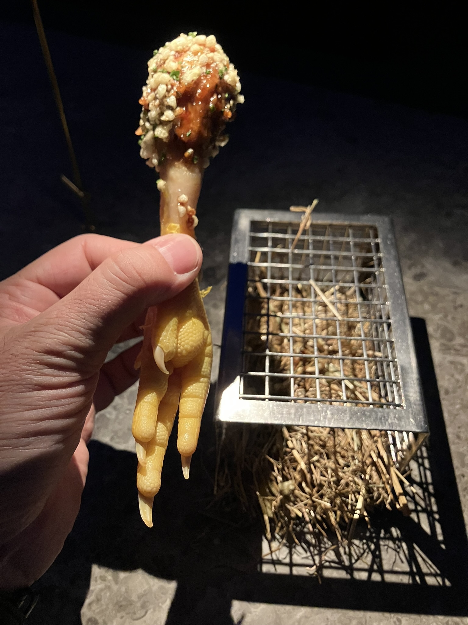 Pata de pollo, el burnout chicken de Alchemist.